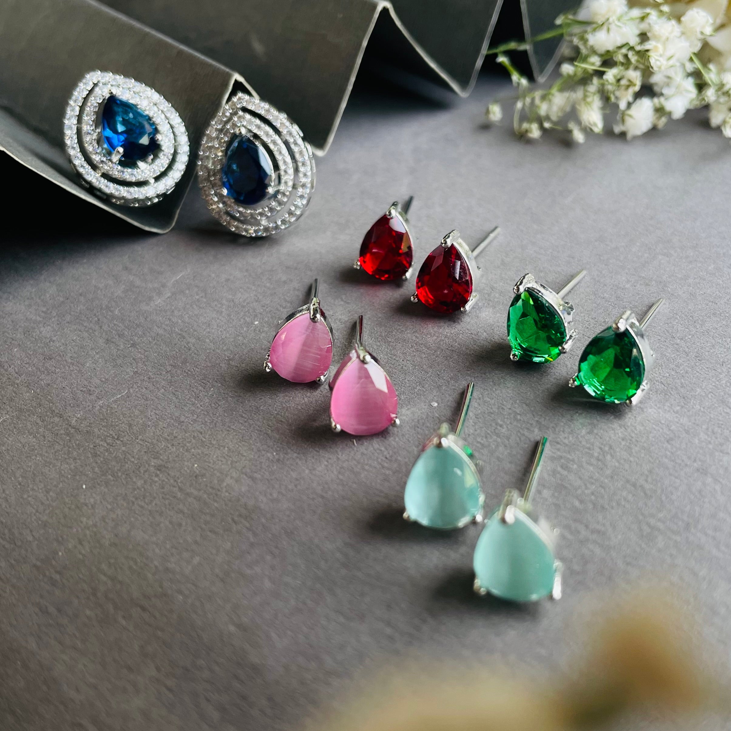 Ad Dallas studs colour changeable