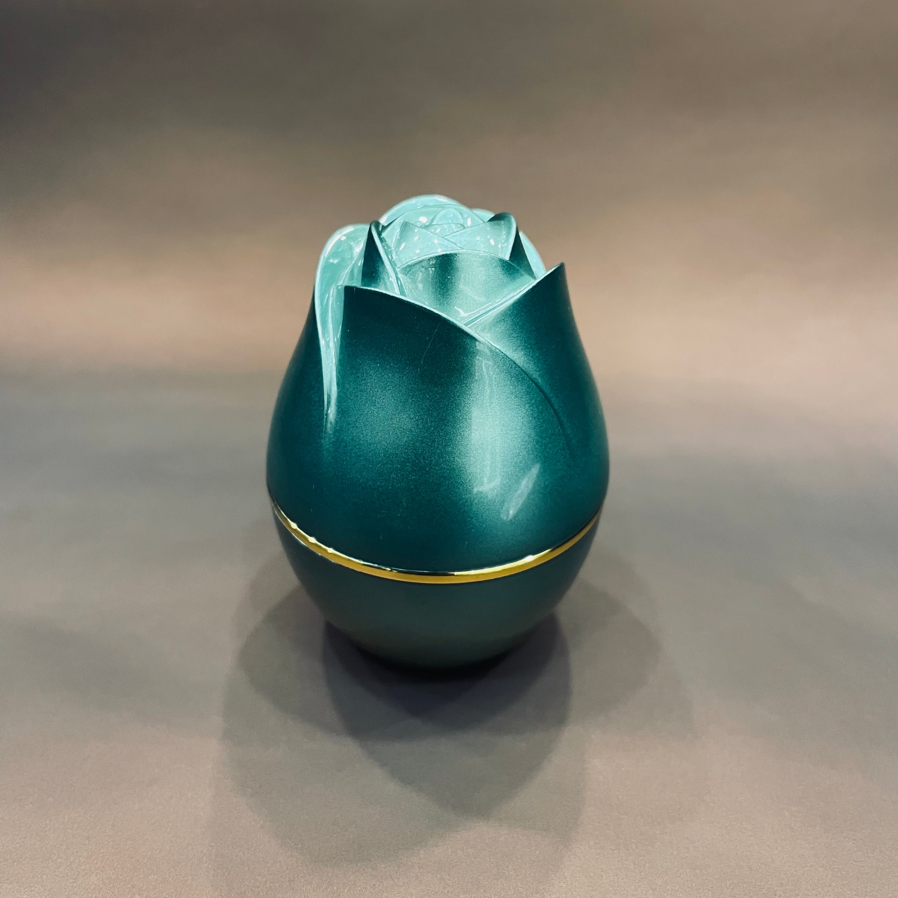 The Rose Proposal Ring Box