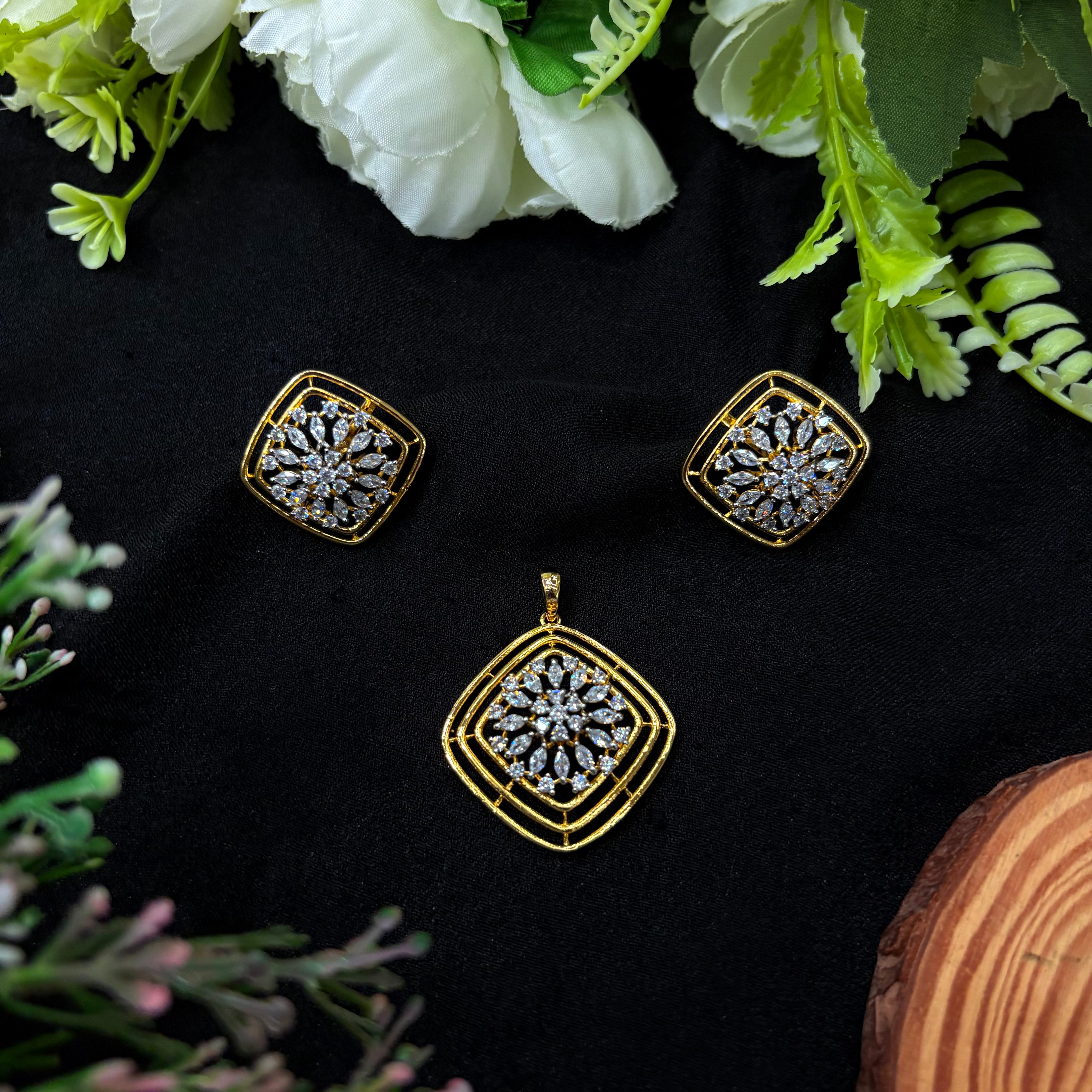 Kashvi Pendant Set