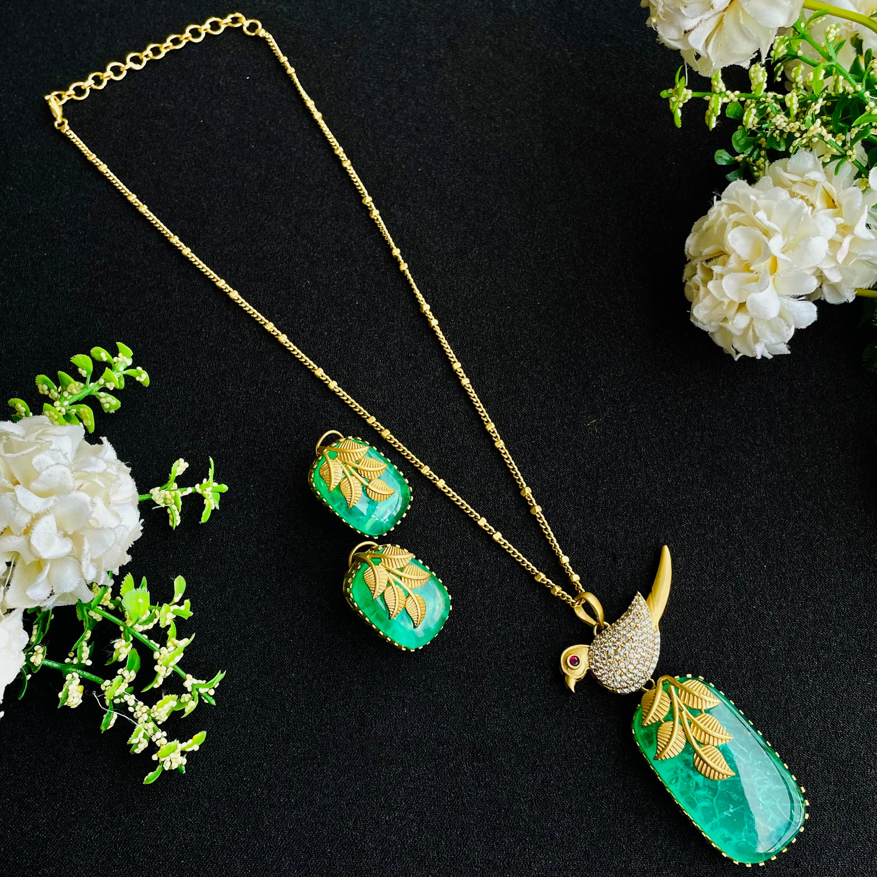 Nayaab raagavi Polki Neckpiece