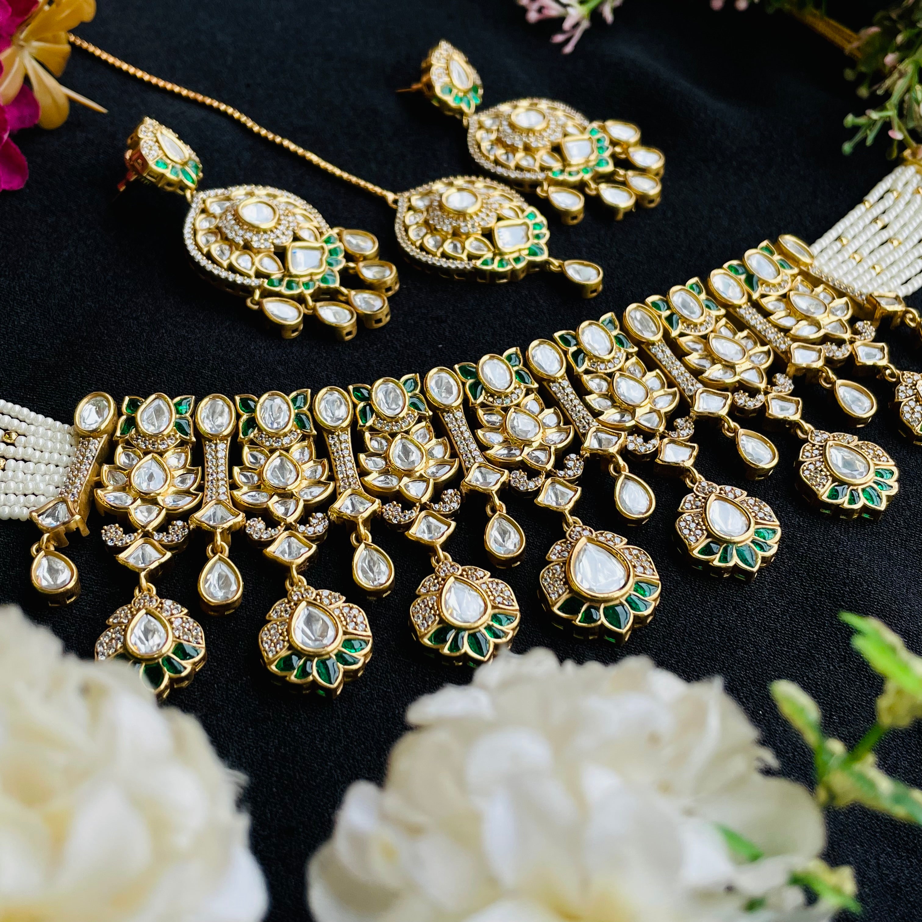 Nayaab kavika Neckpiece