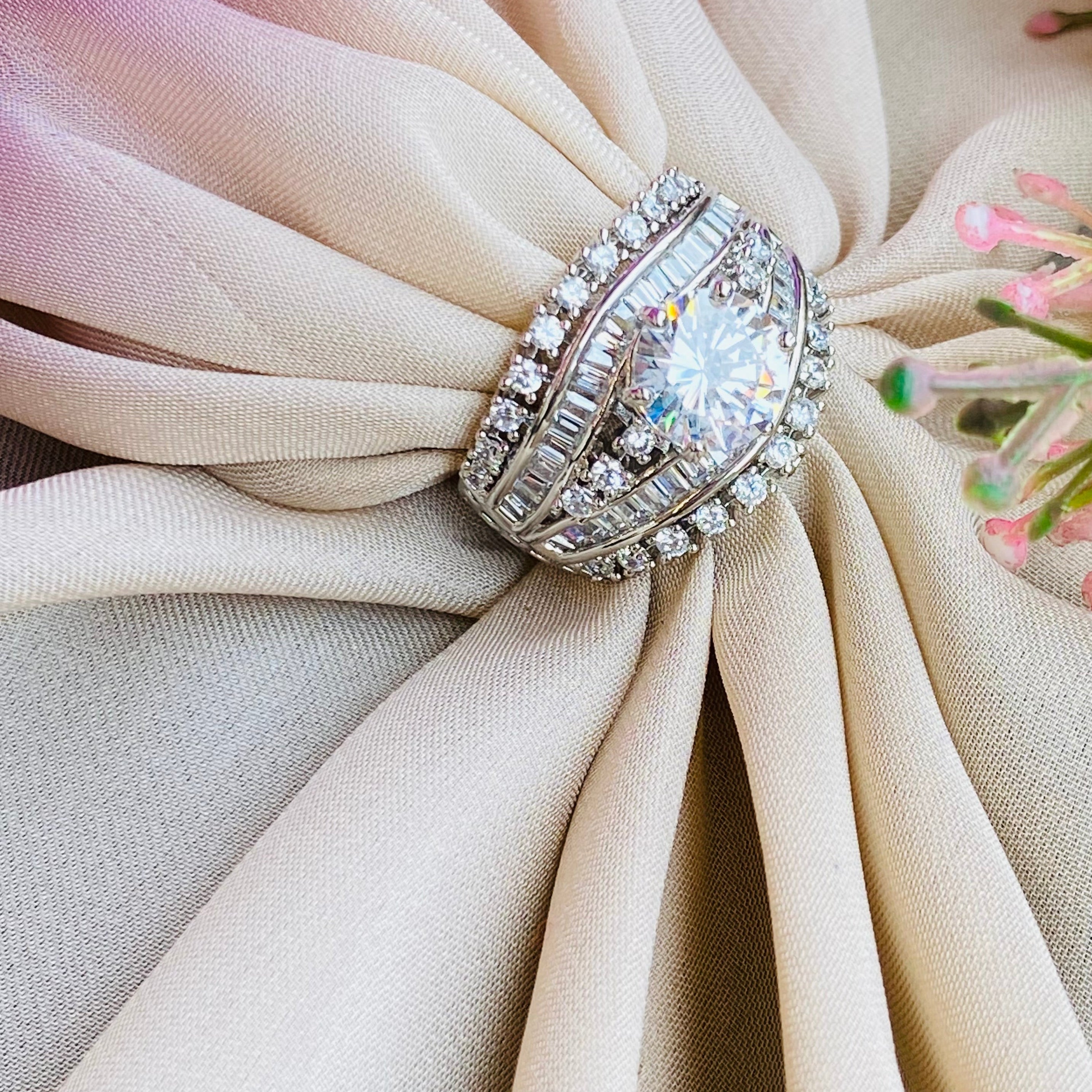 Ad Rose ring adjustable