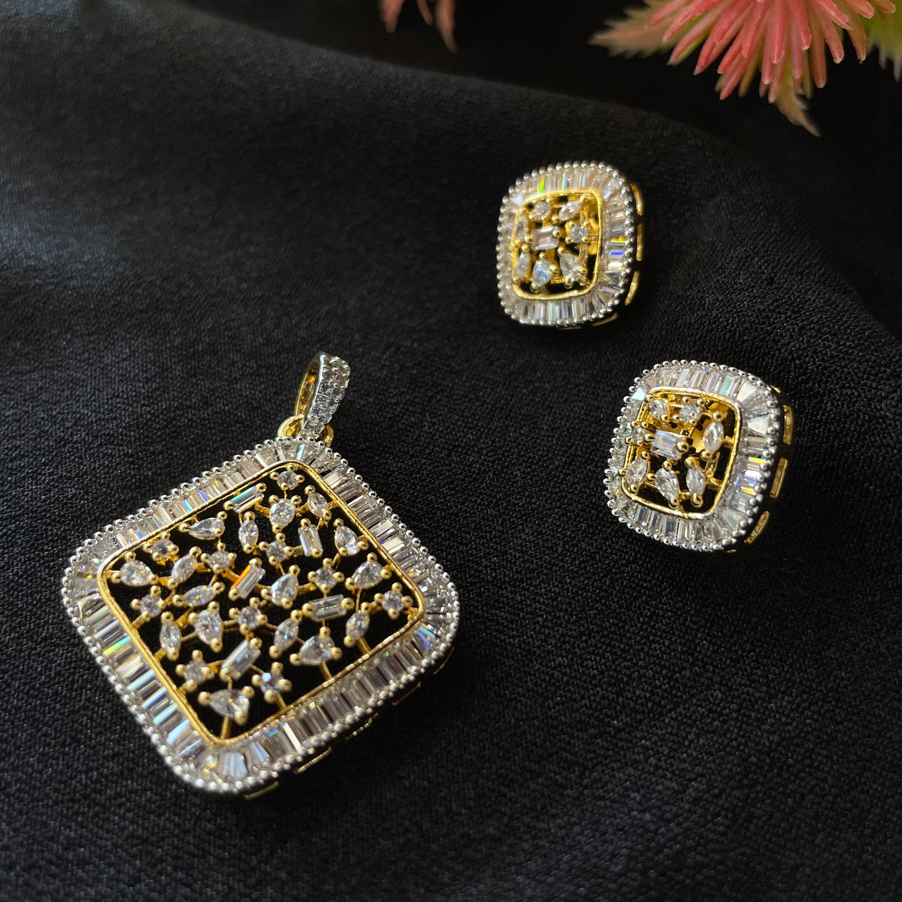 AD Inaaya Pendant Set