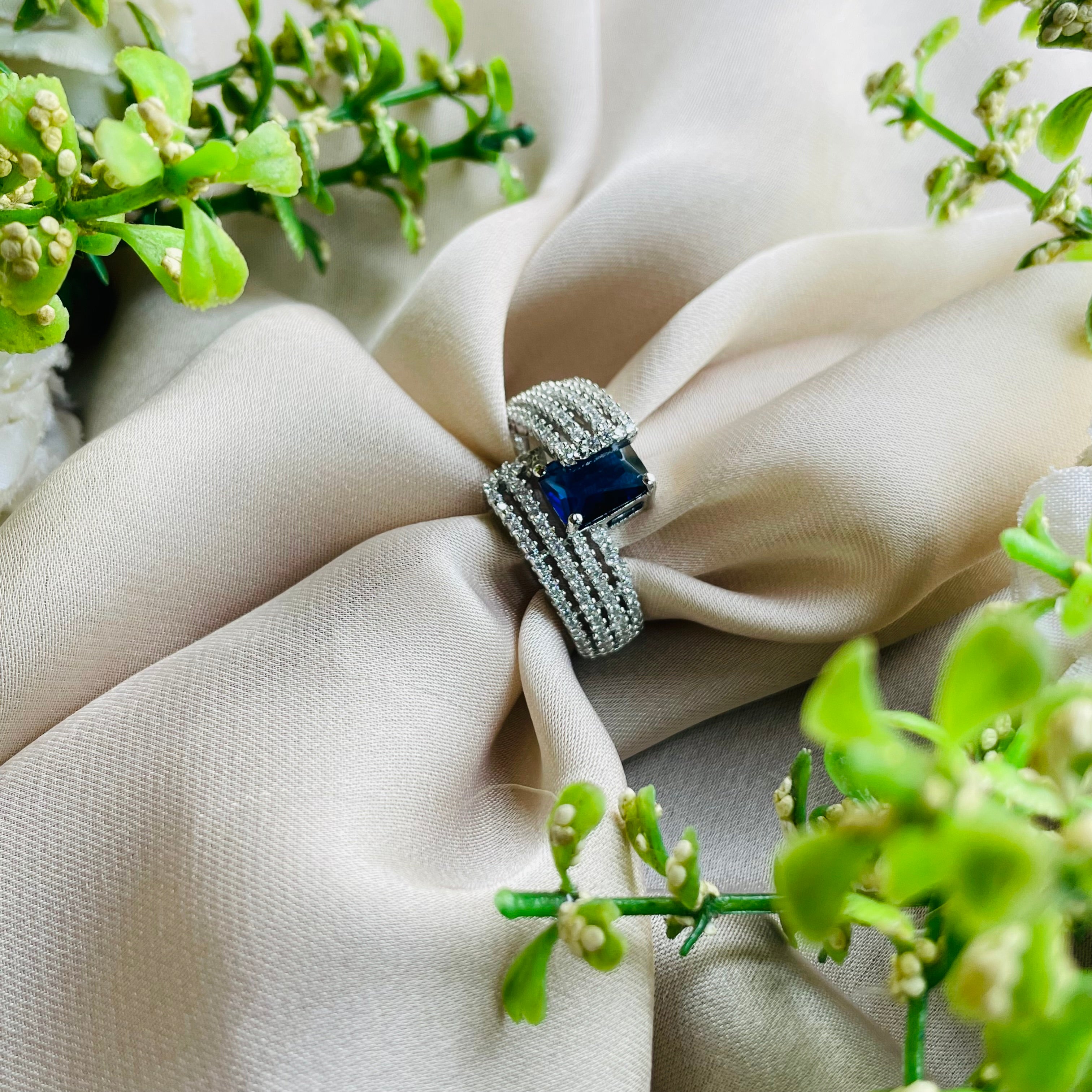 Ad Opal ring adjustable