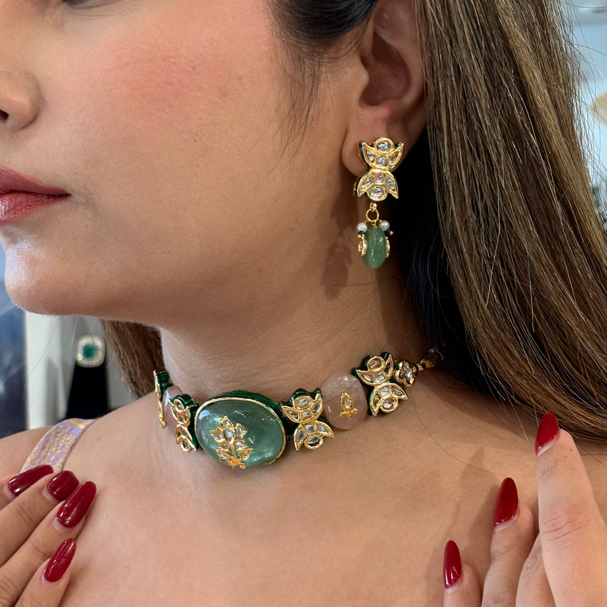 Nayaab Kashvi Choker