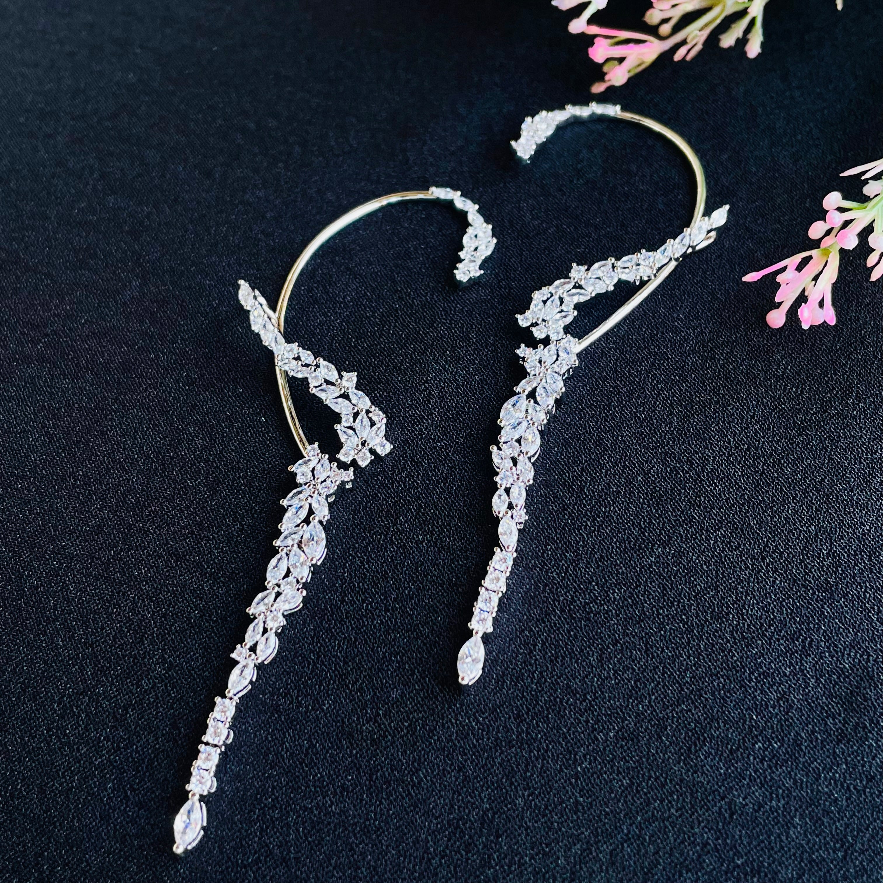Ad Aria Earcuff