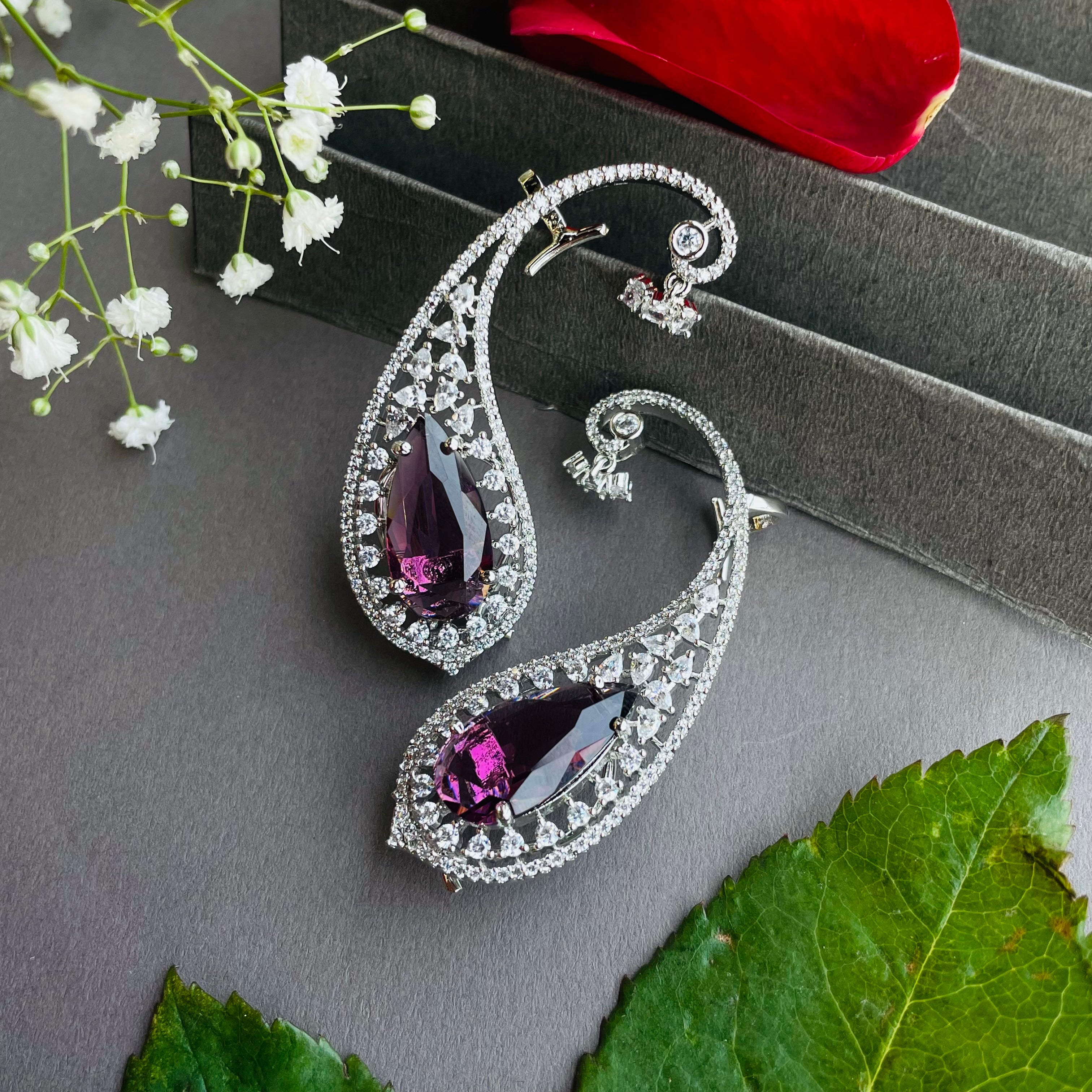 Ad Lillian earcuff