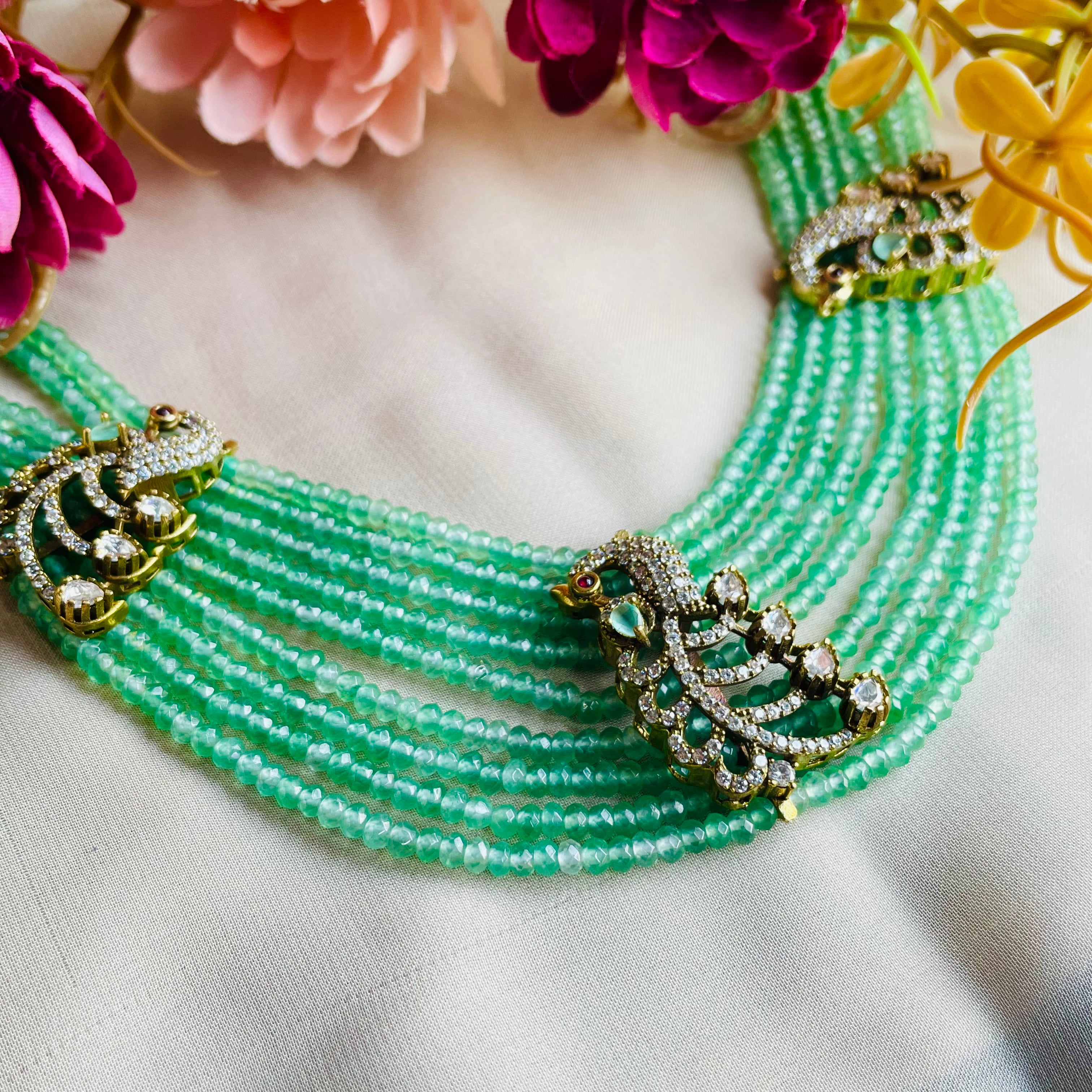 Nayaab kainaat neckpiece