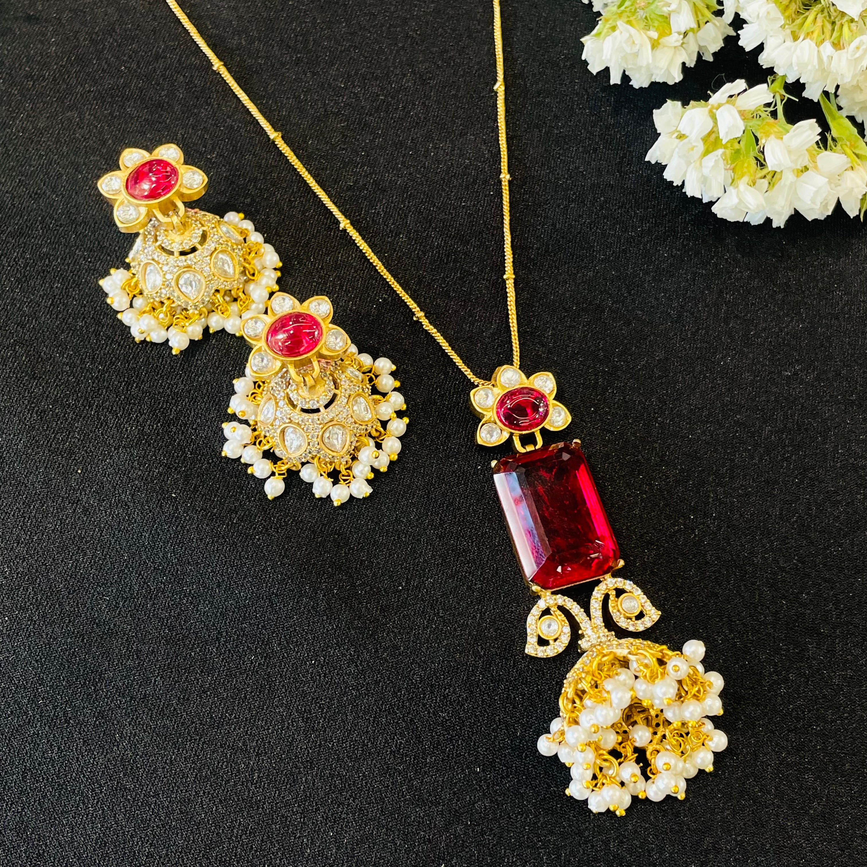 Nayaab jhumki Neckpiece