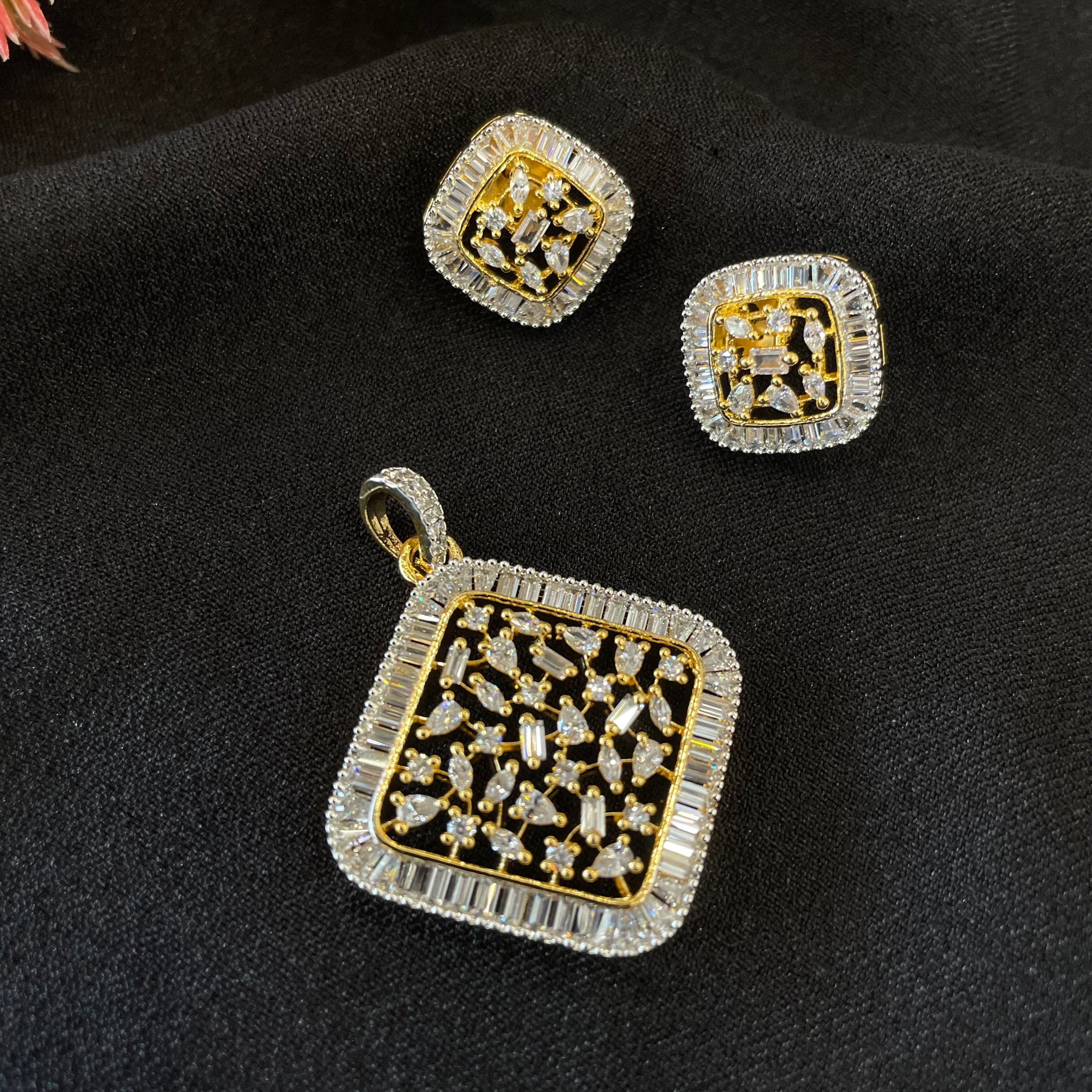 AD Inaaya Pendant Set
