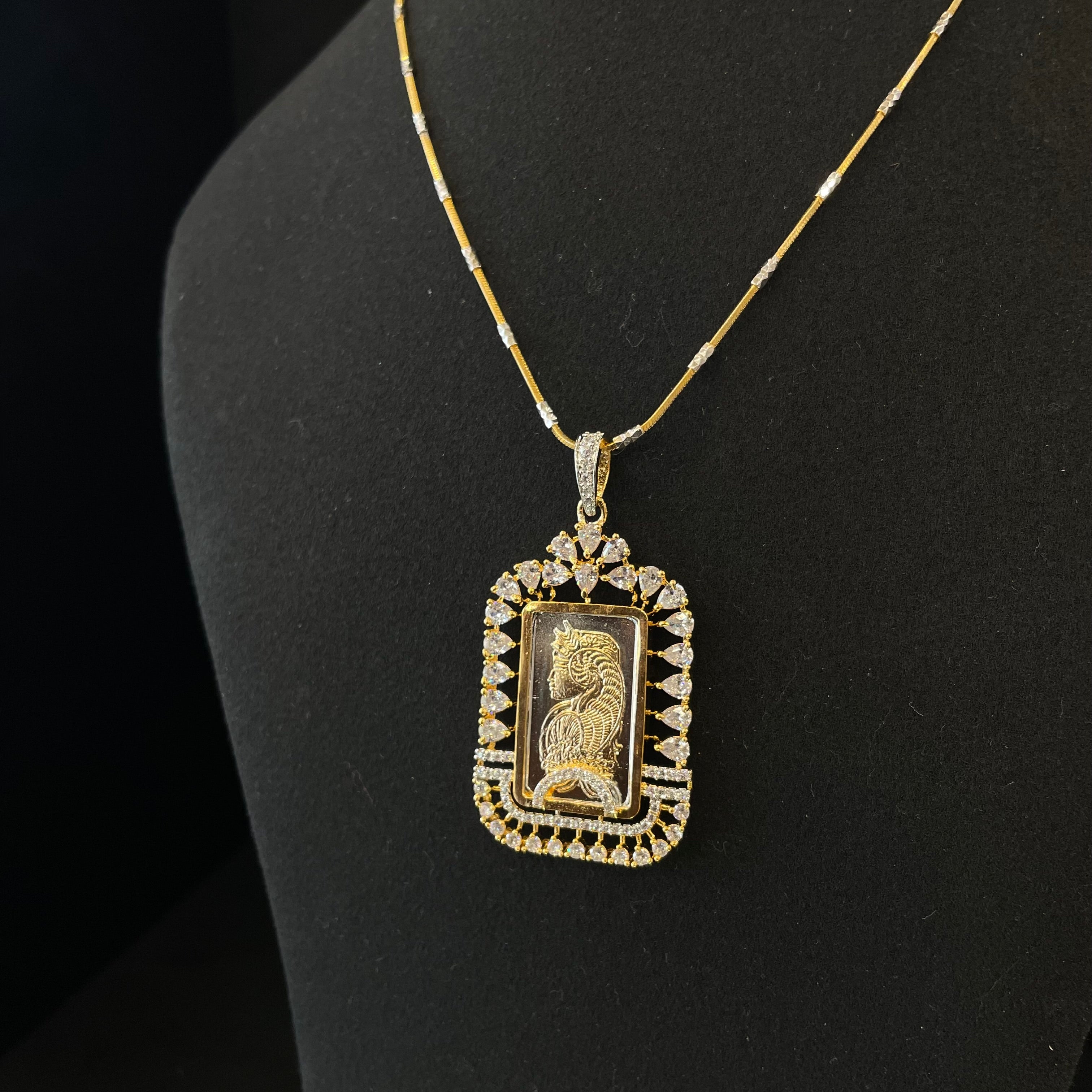 AD Vihana Pendant Set