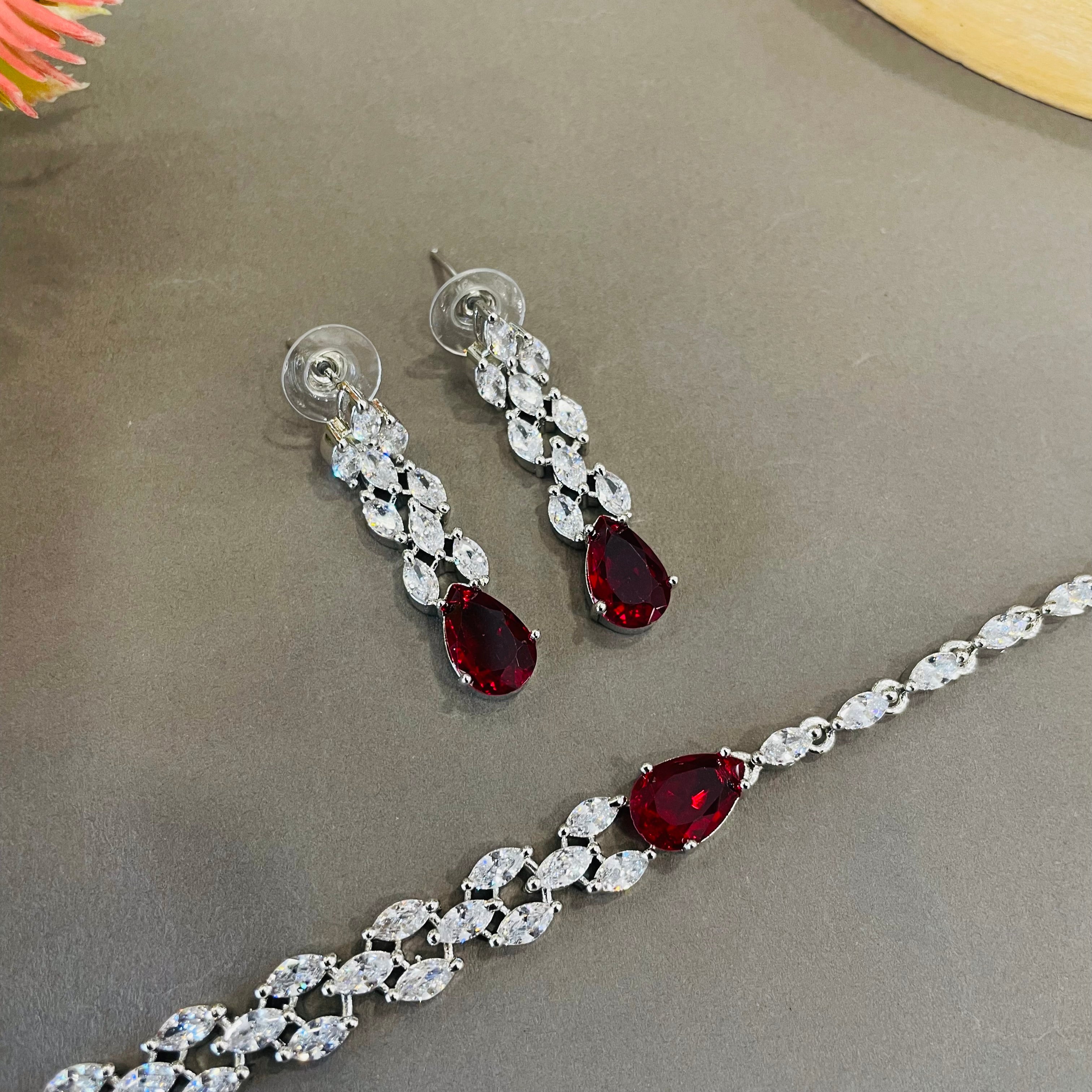 Ad Valentina choker