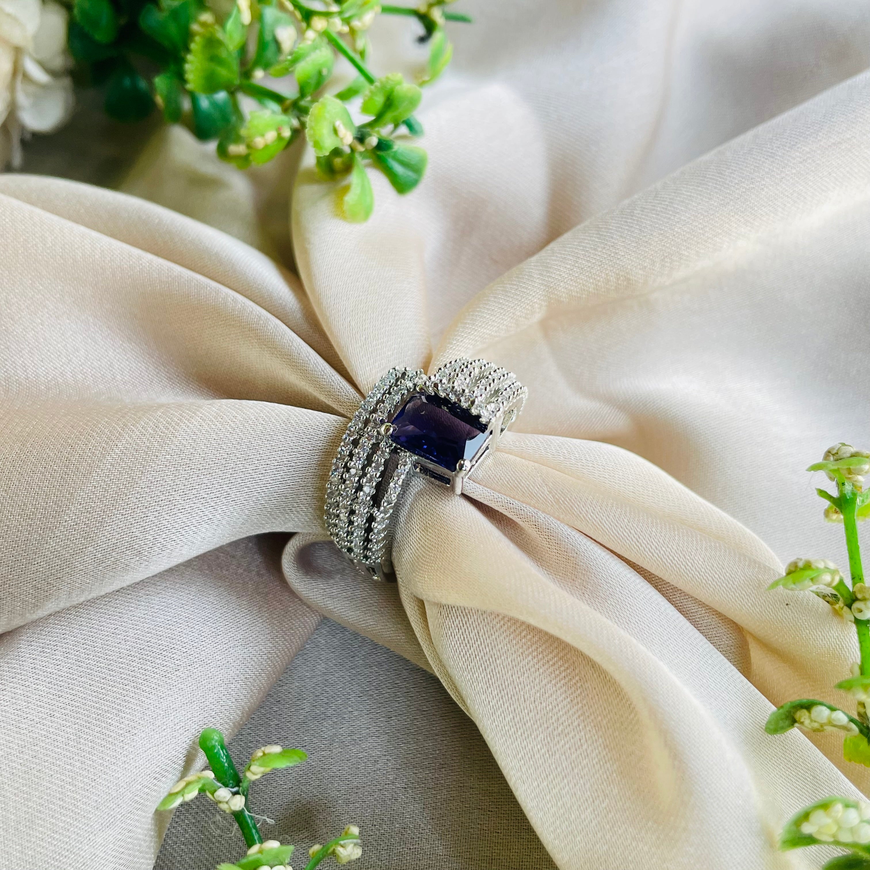 Ad Opal ring adjustable