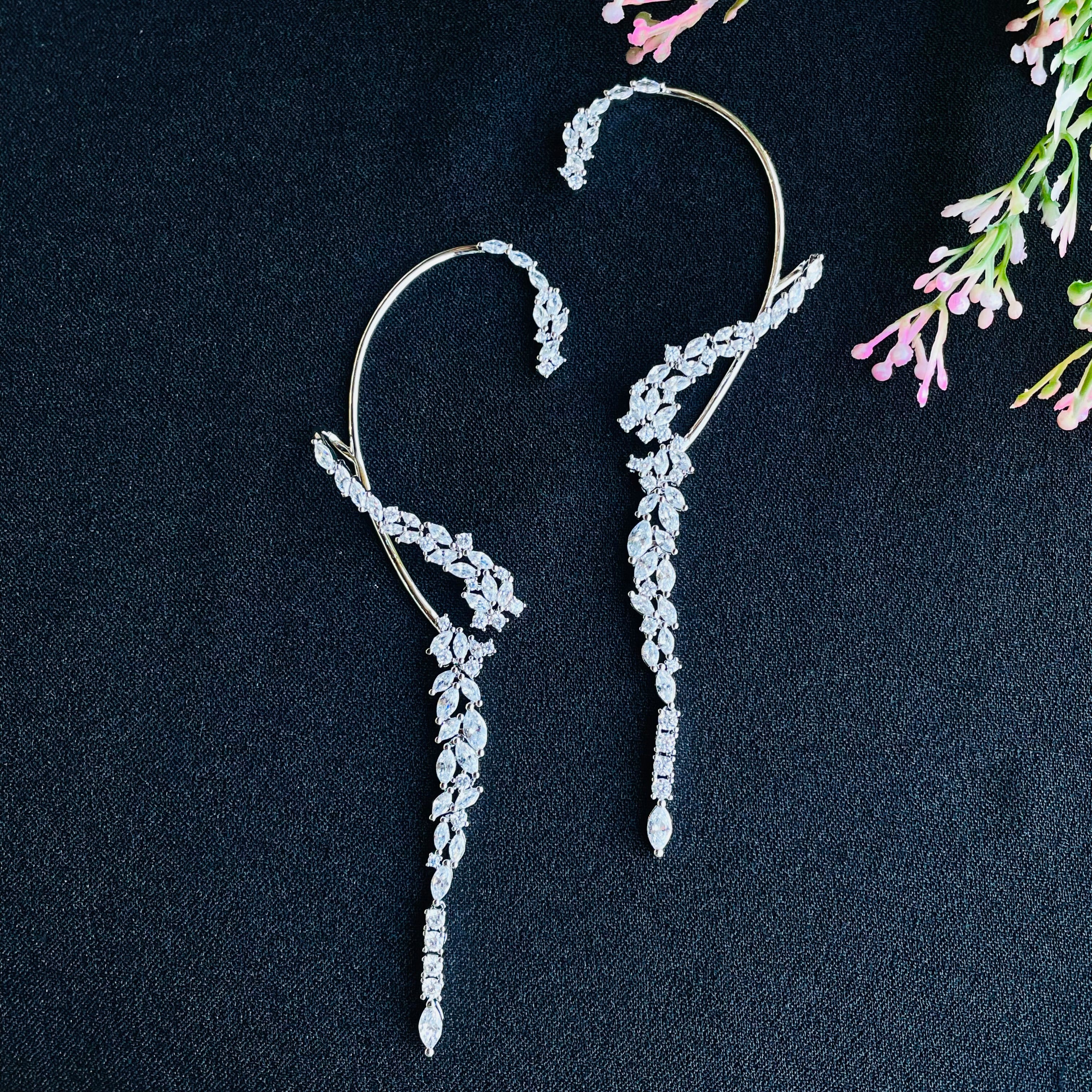 Ad Aria Earcuff
