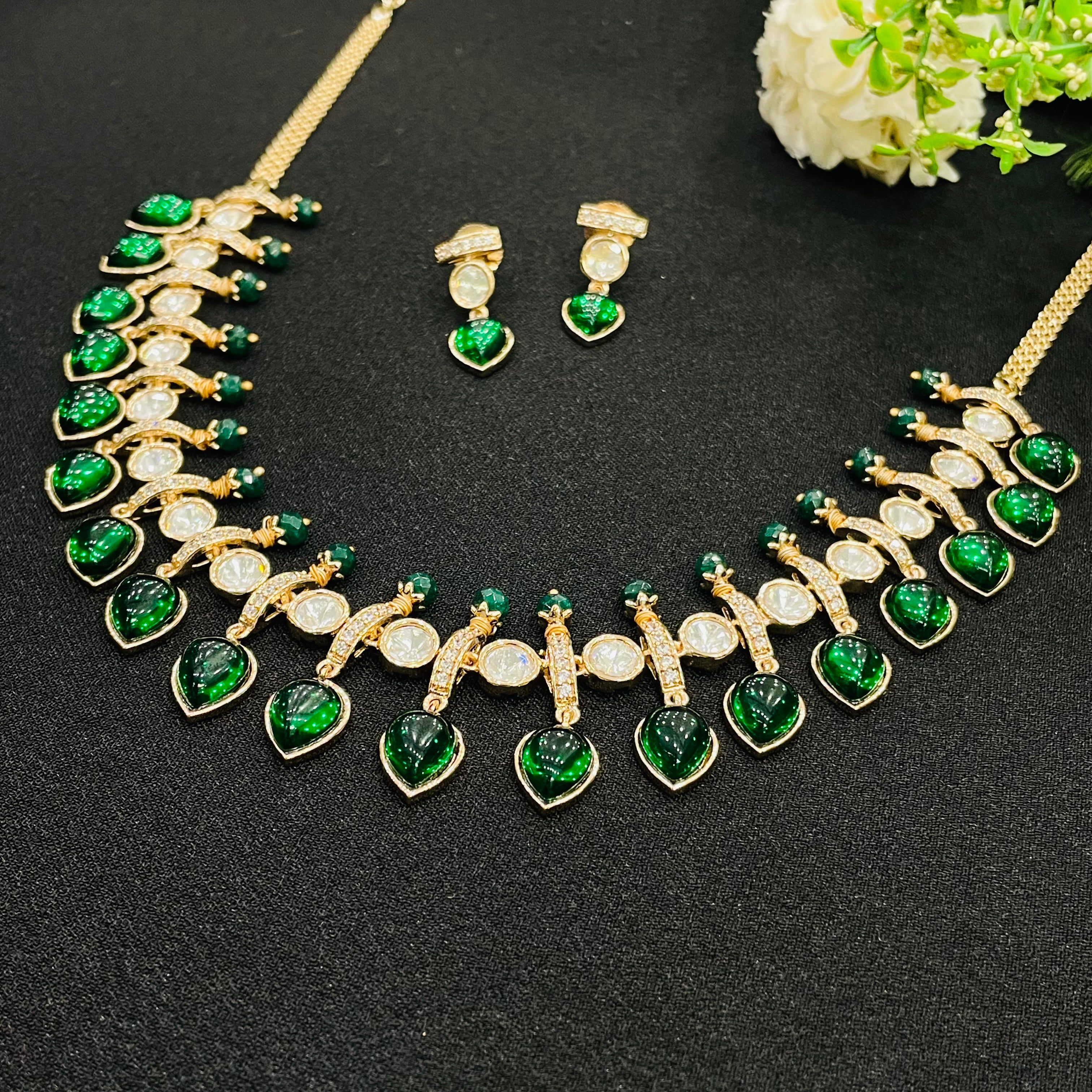 Nayaab Annie Polki Neckpiece