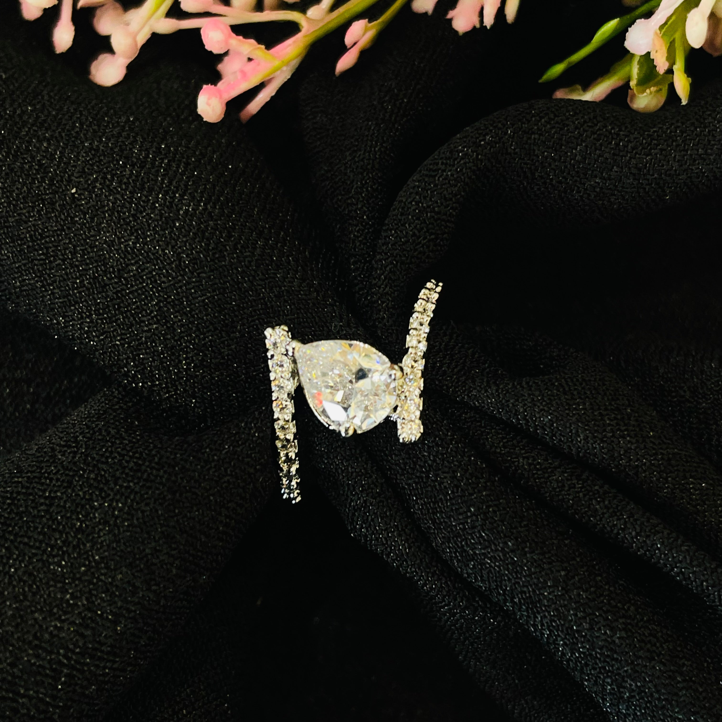 Ad zoe ring