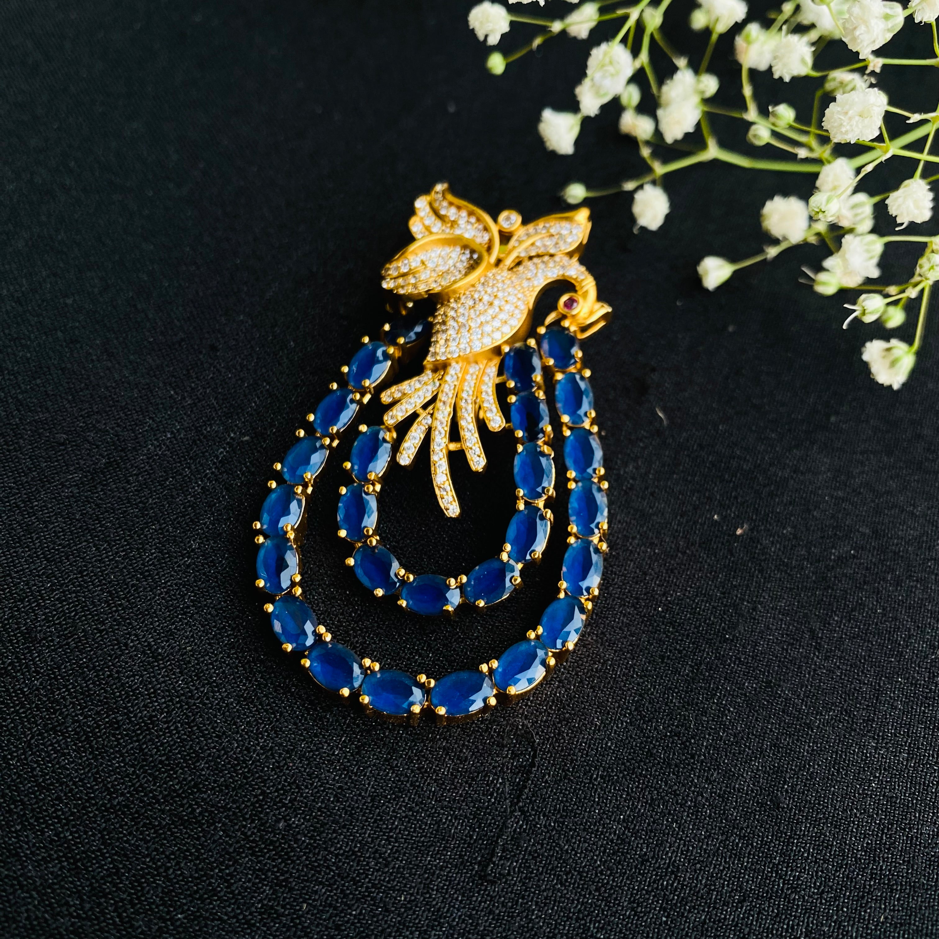 Nayaab ayisha brooch