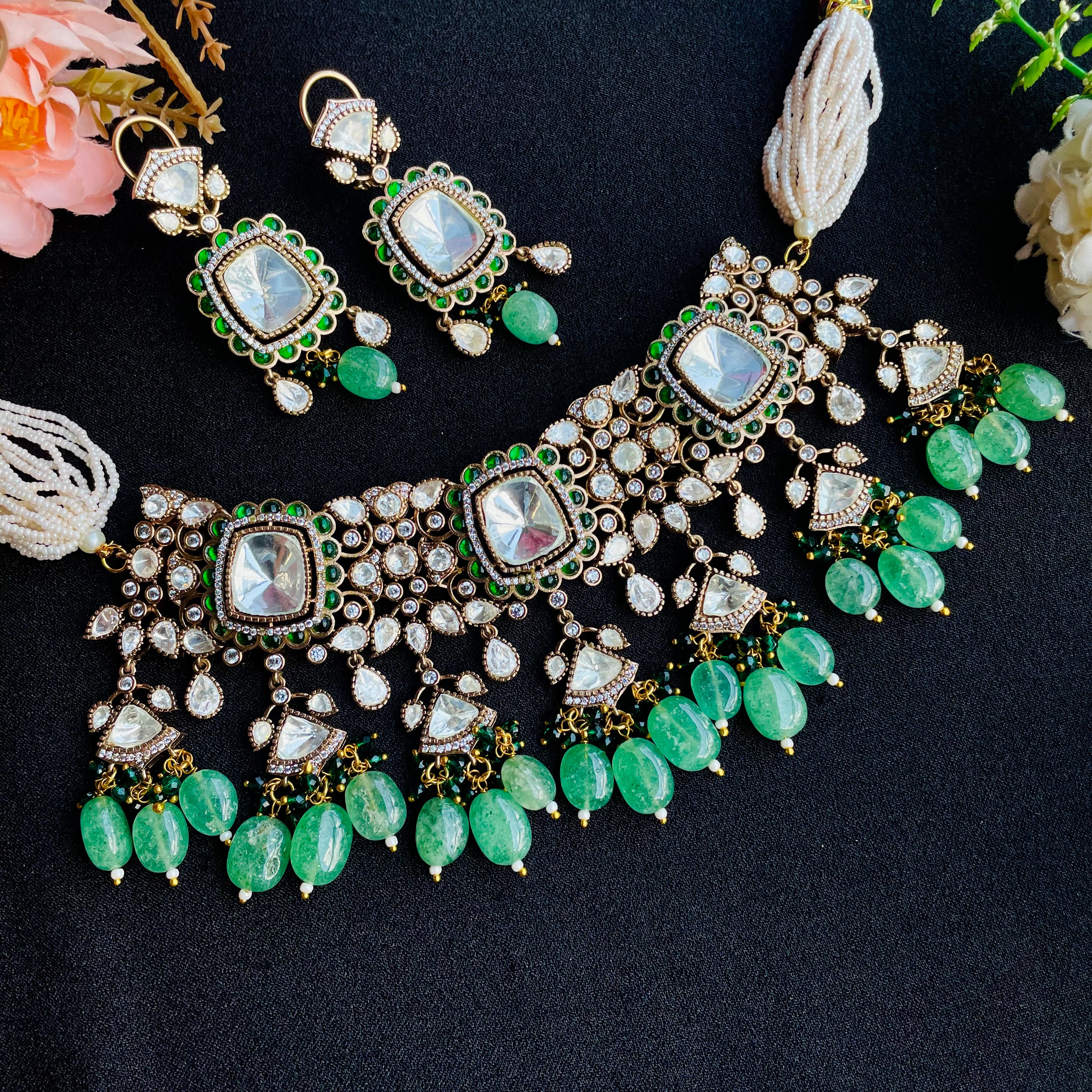 Nayaab Raima Neckpiece