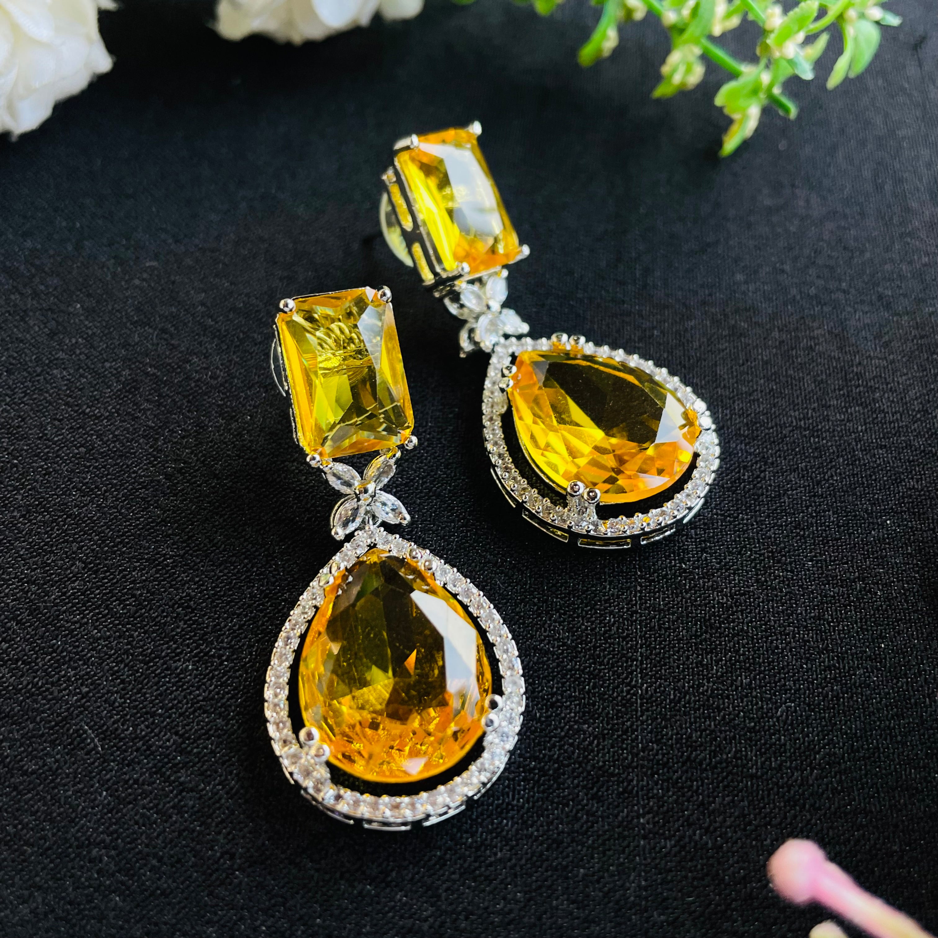 kiara emerald ad Neckpiece