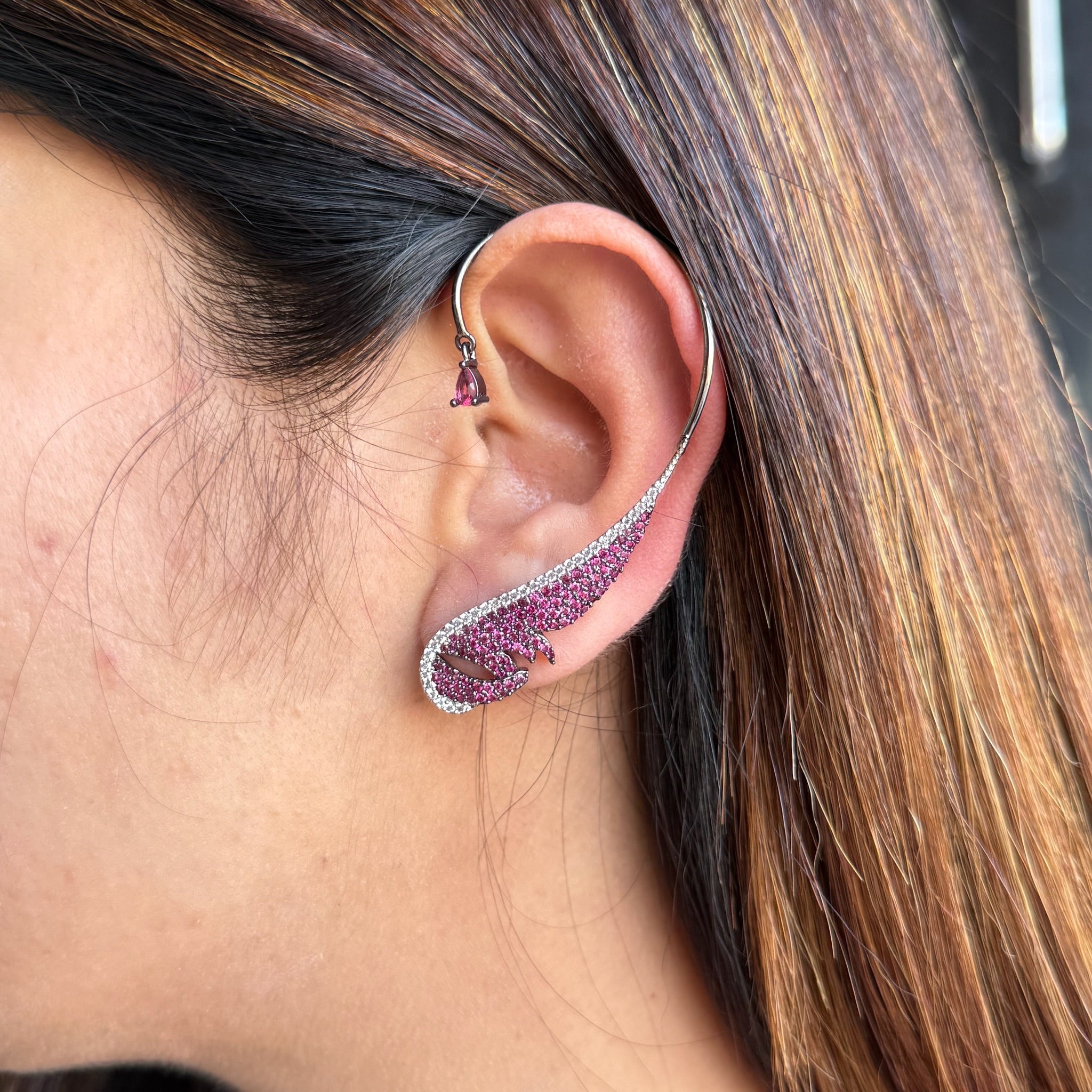Ad Kritika earcuff