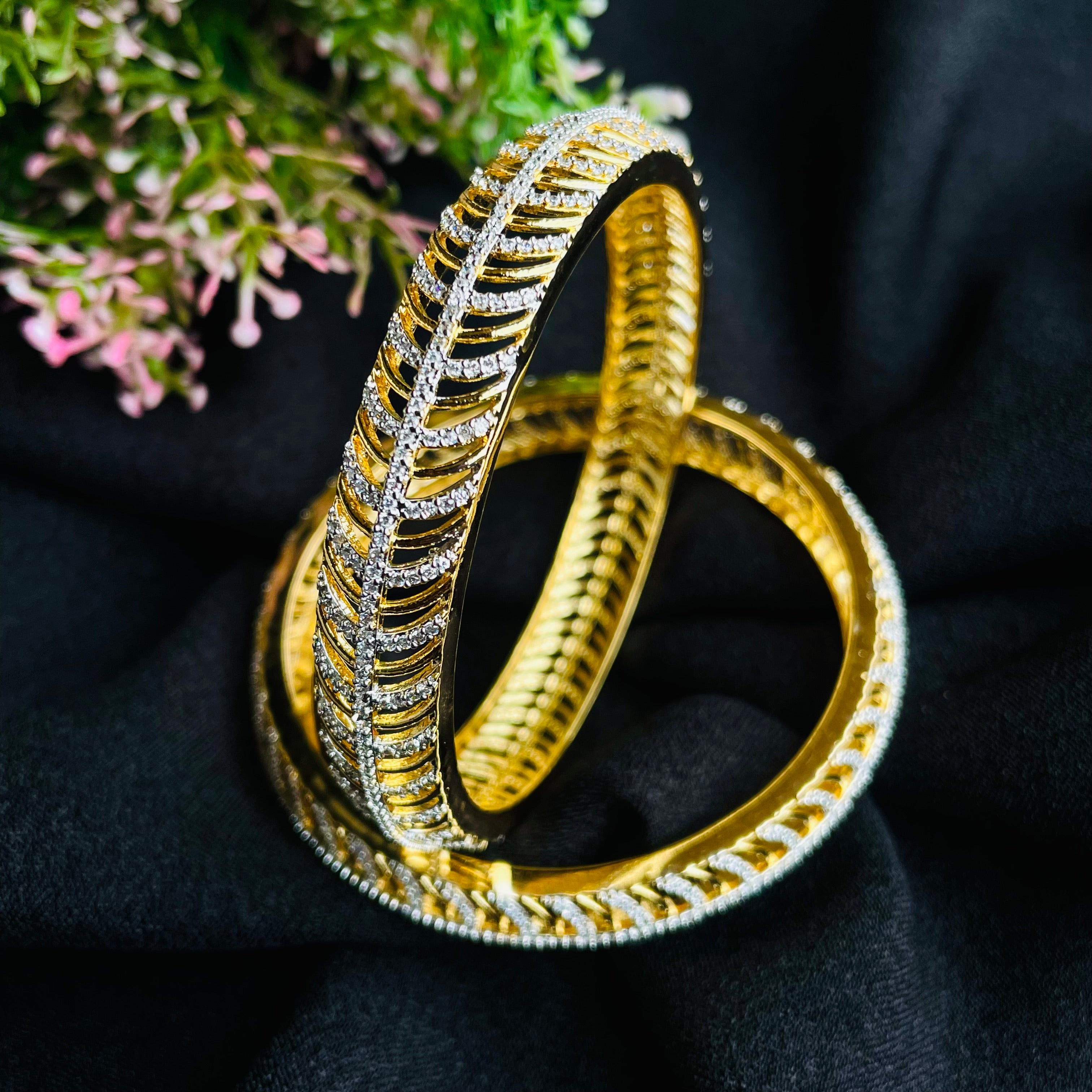 Ad Alice bangles