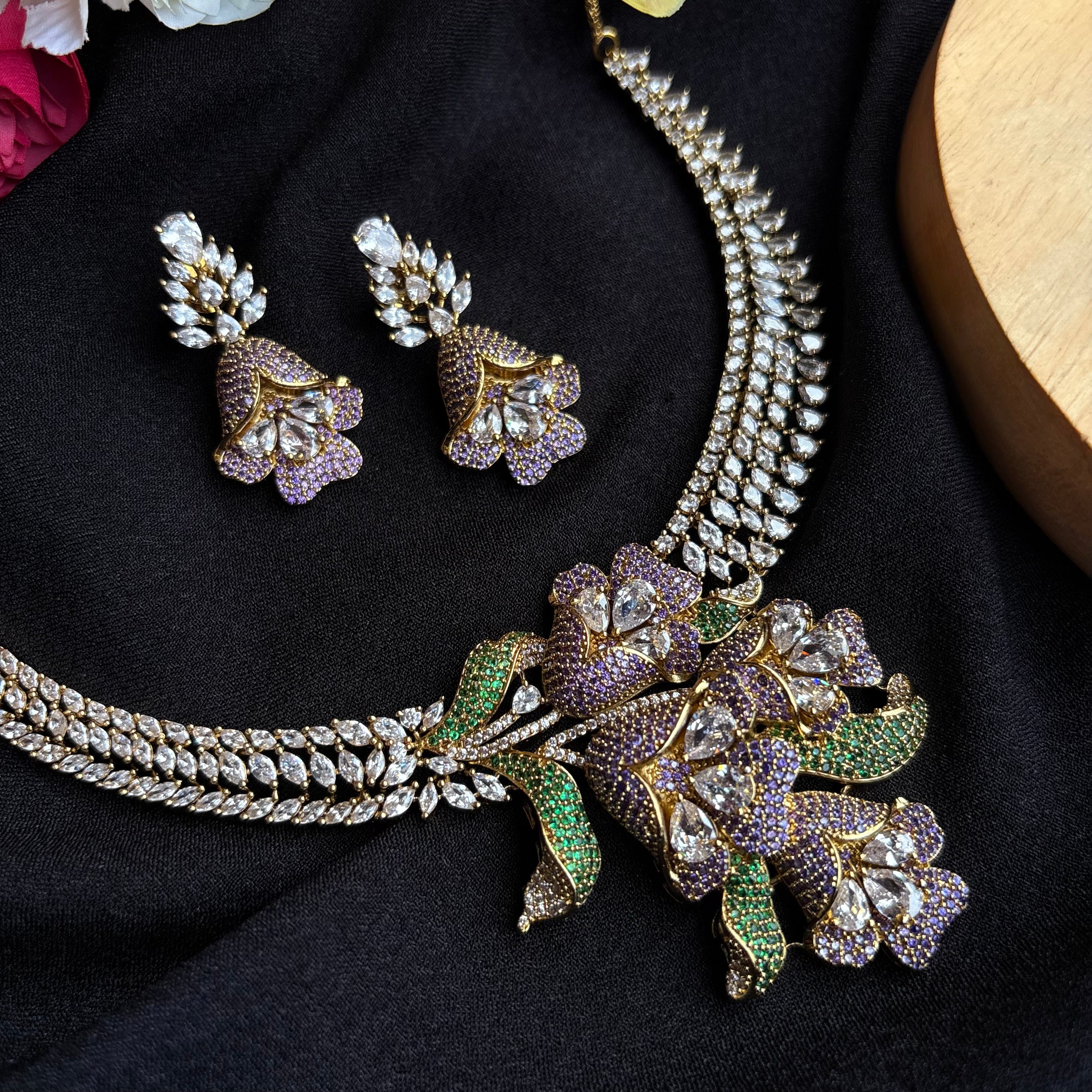 Ad Rhea Neckpiece