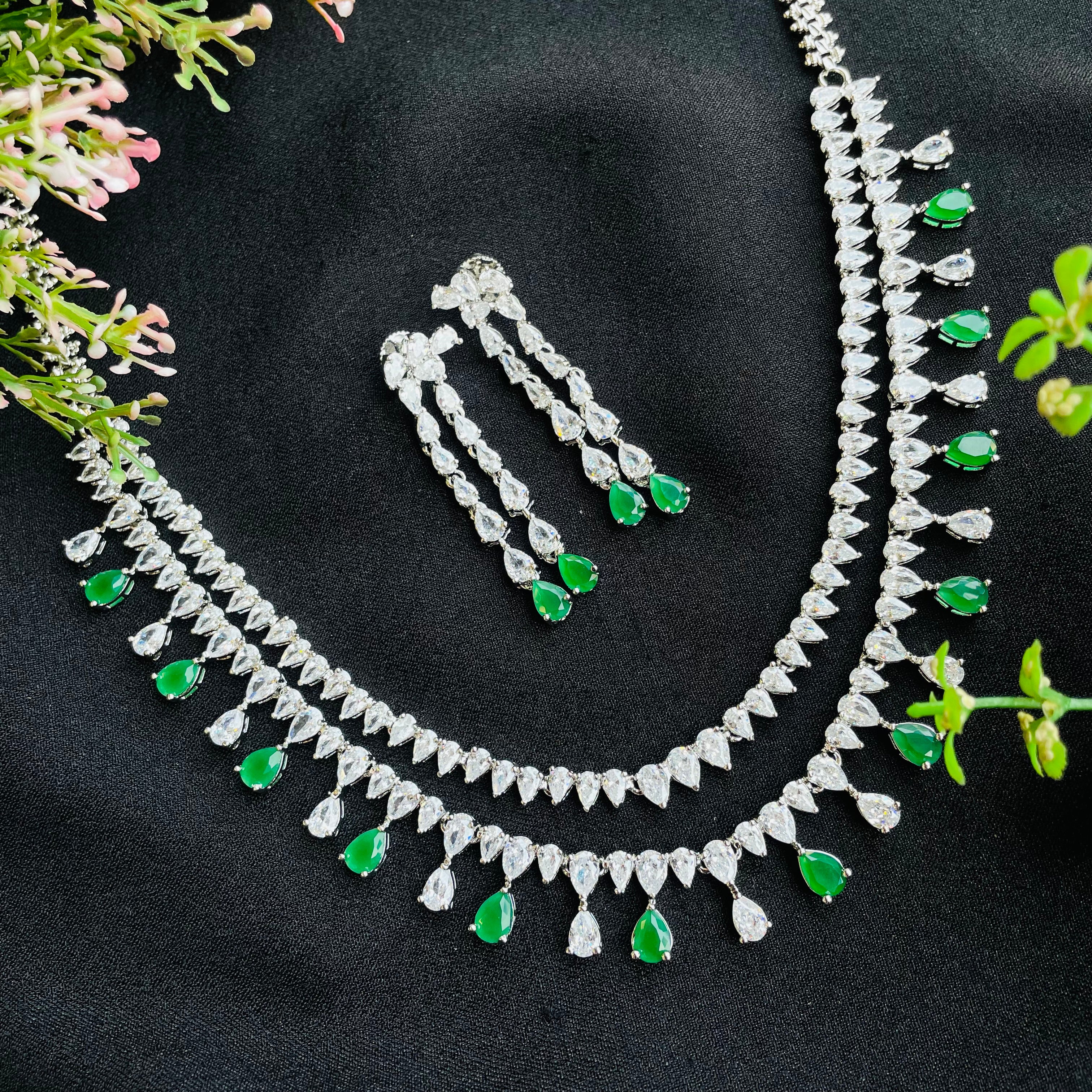 Ad jivika neckpiece