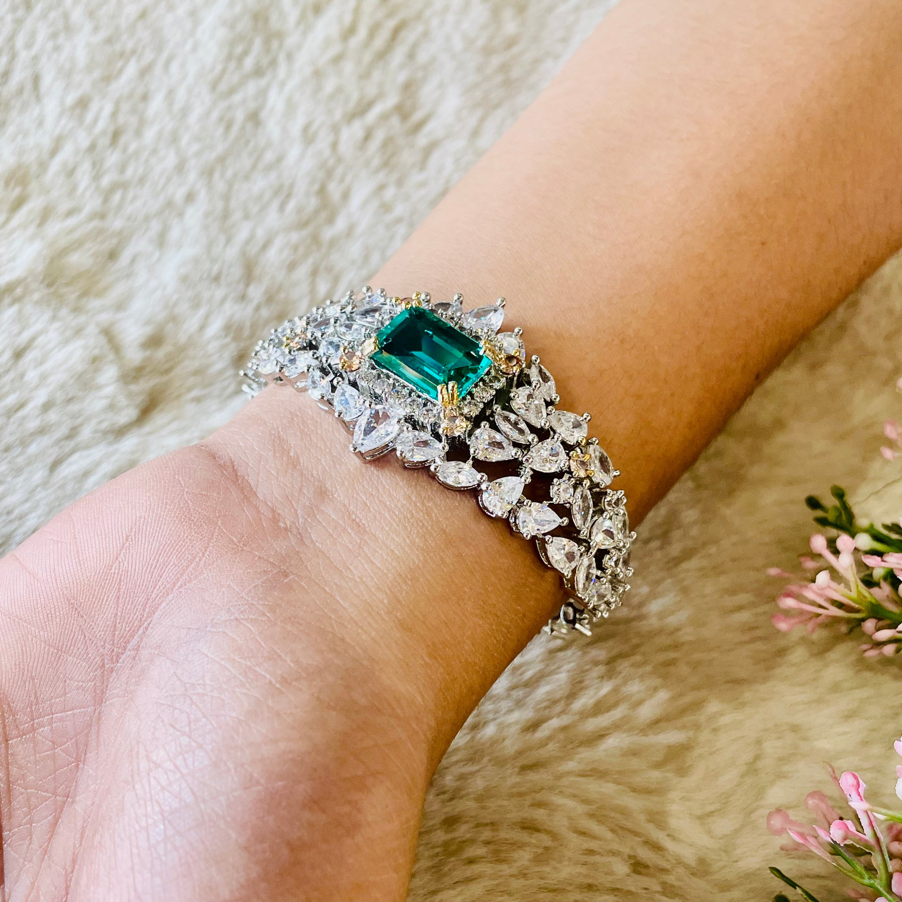 Aria ad bracelet