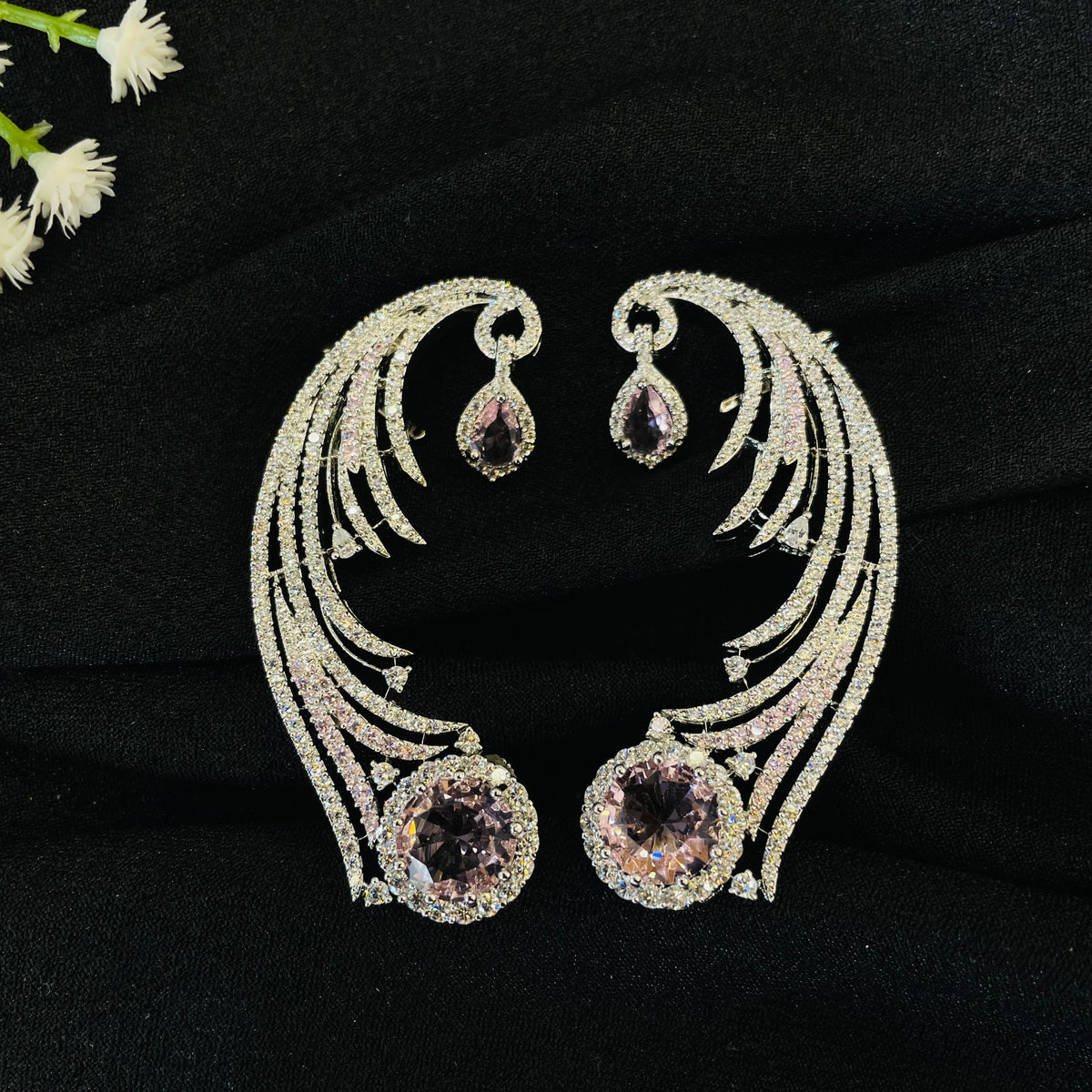 Meher Earcuff