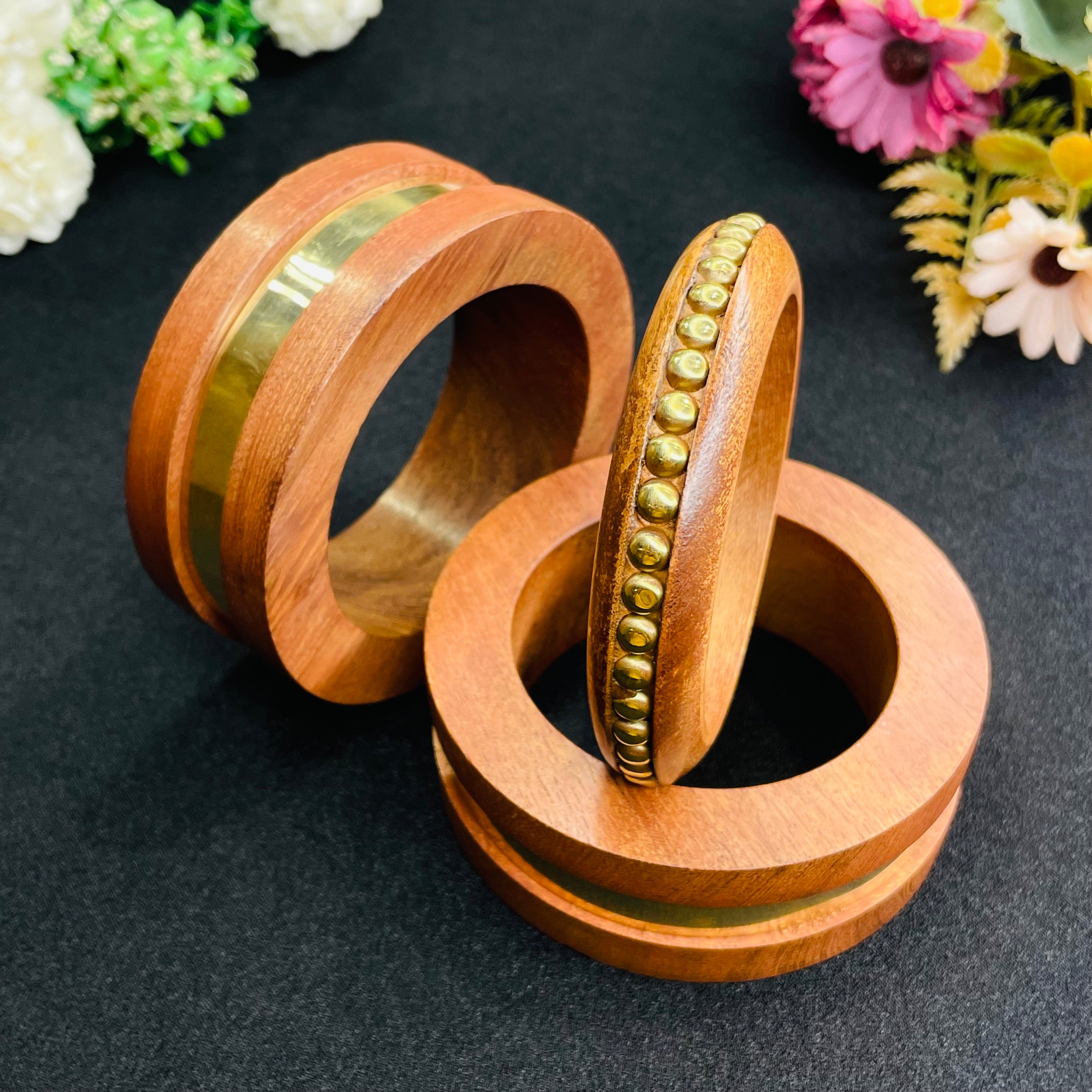 Layla Wooden Bangles 01