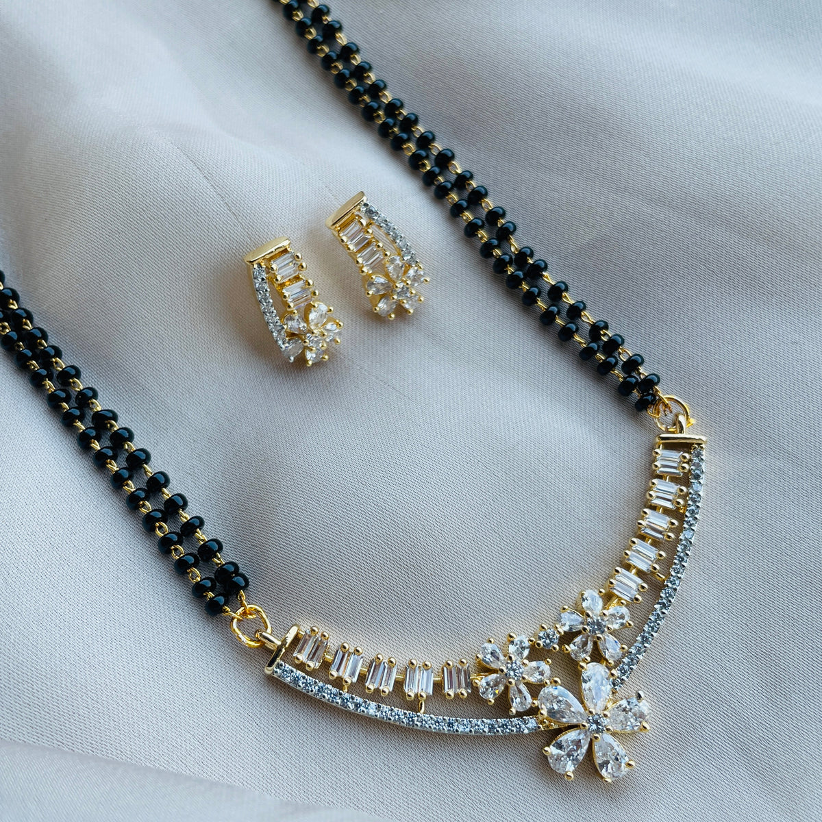 Vamika Floral Mangalsutra