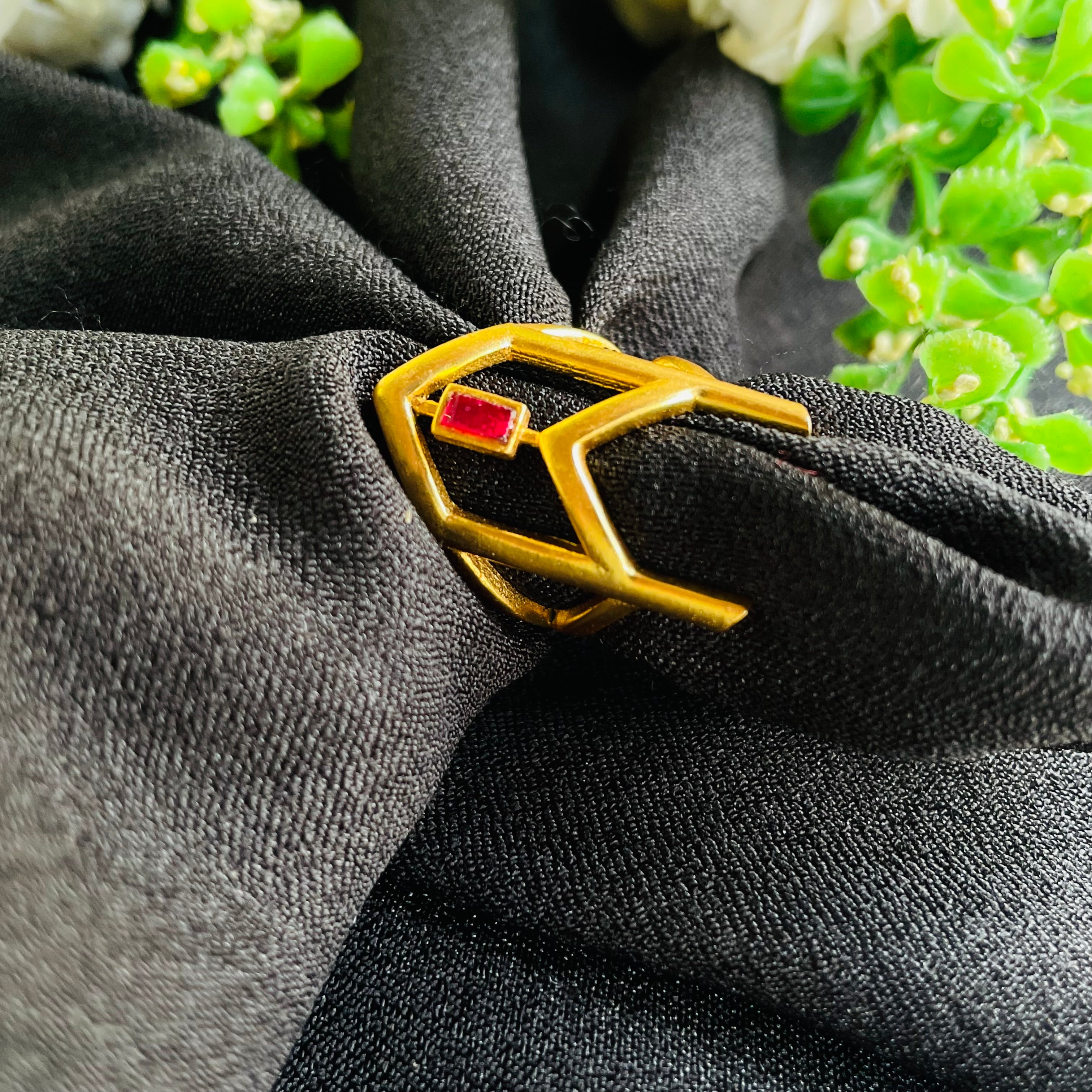 Nayaab Pooja Ring