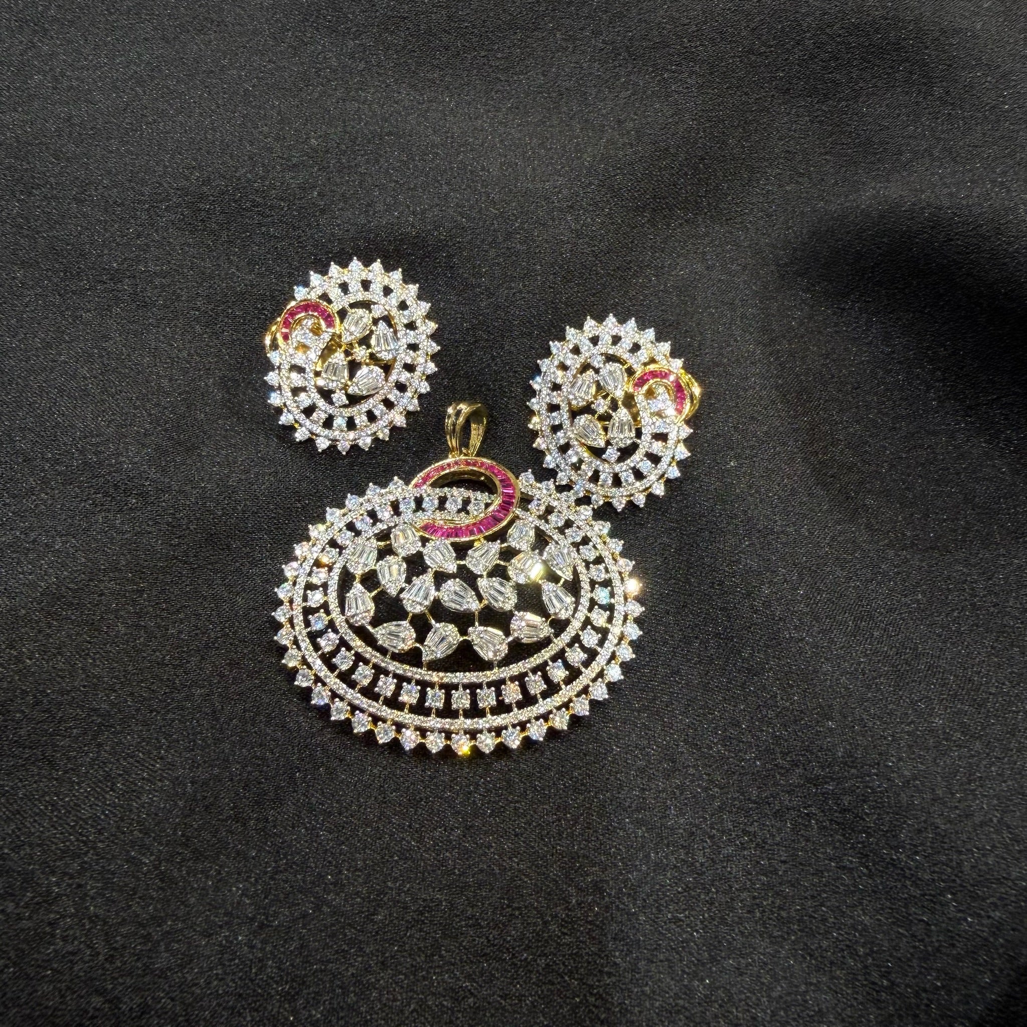AD Elyna Pendant Set