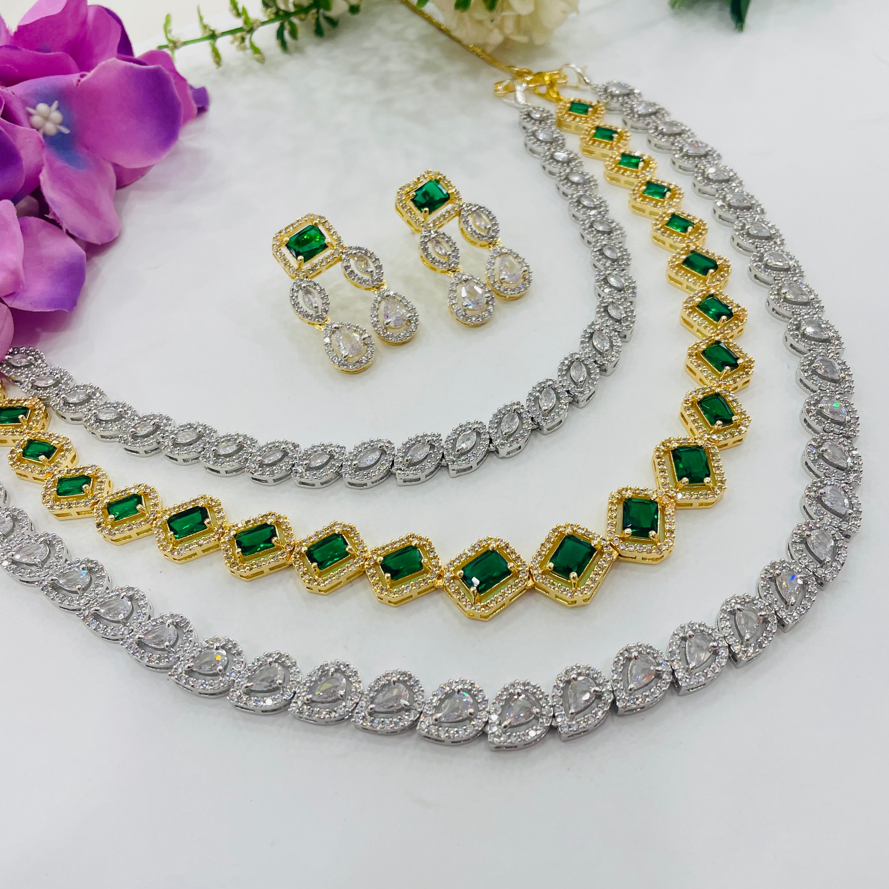 Ad Opal Neckpiece