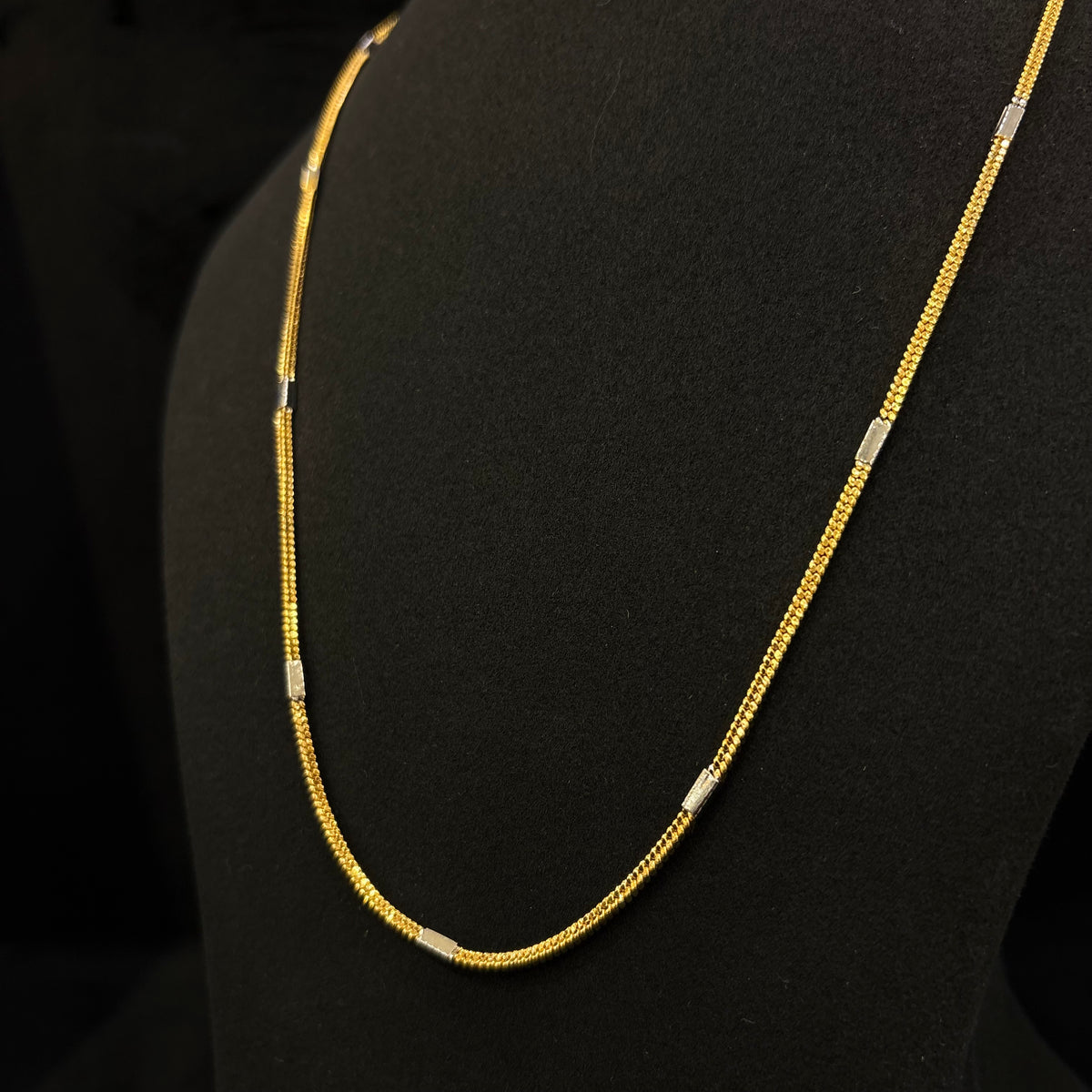 Eshani Chain