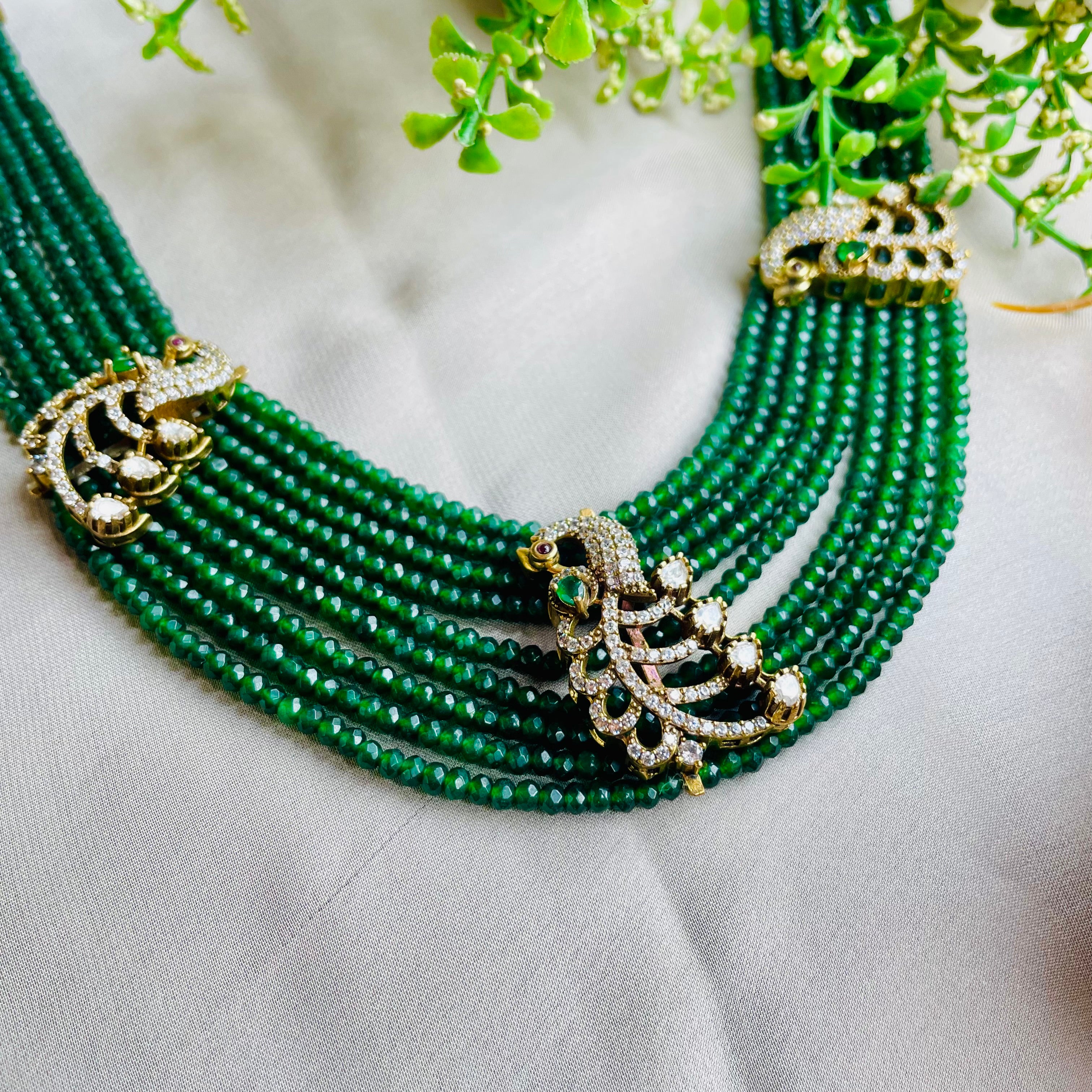 Nayaab kainaat neckpiece