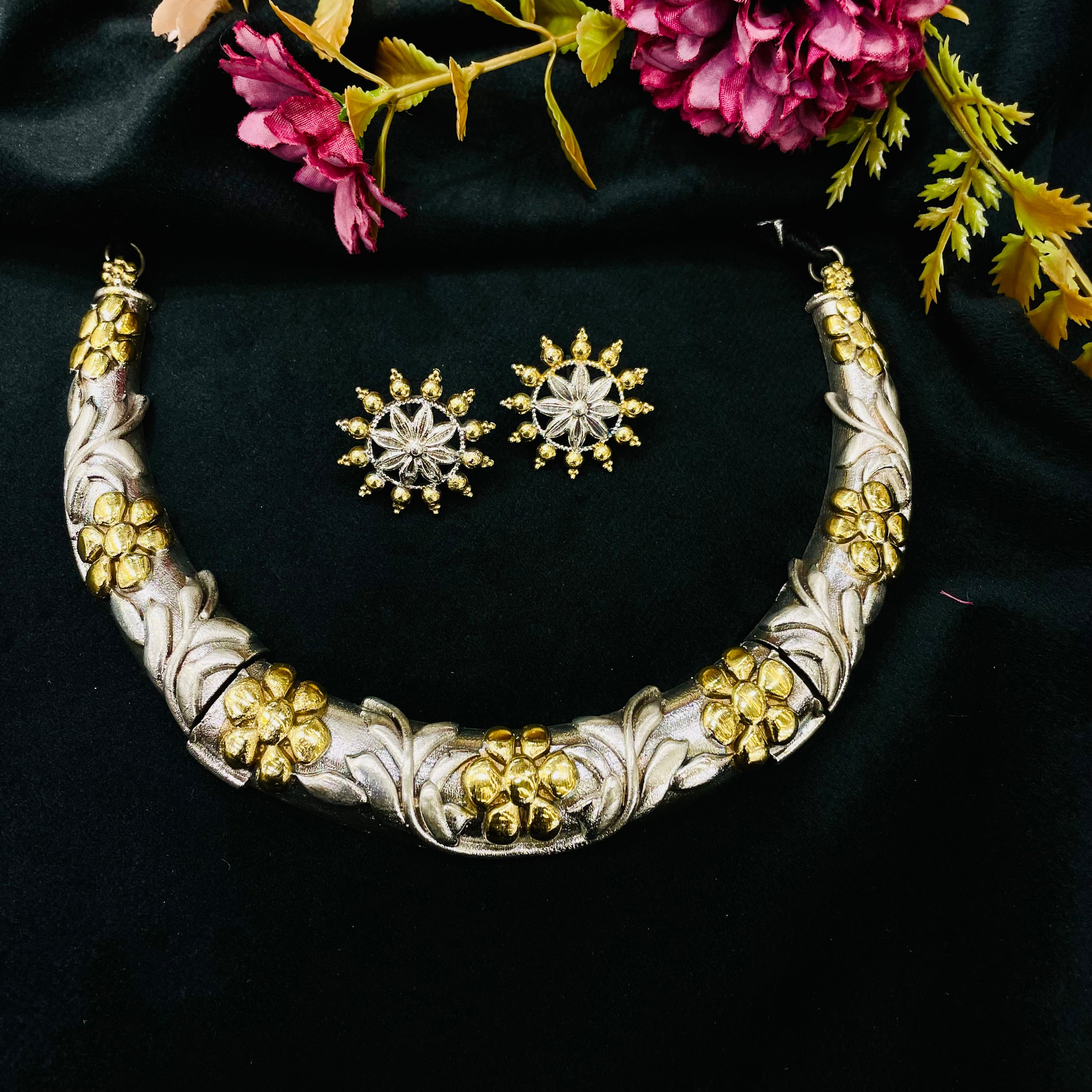 Inara Emma Neckpiece