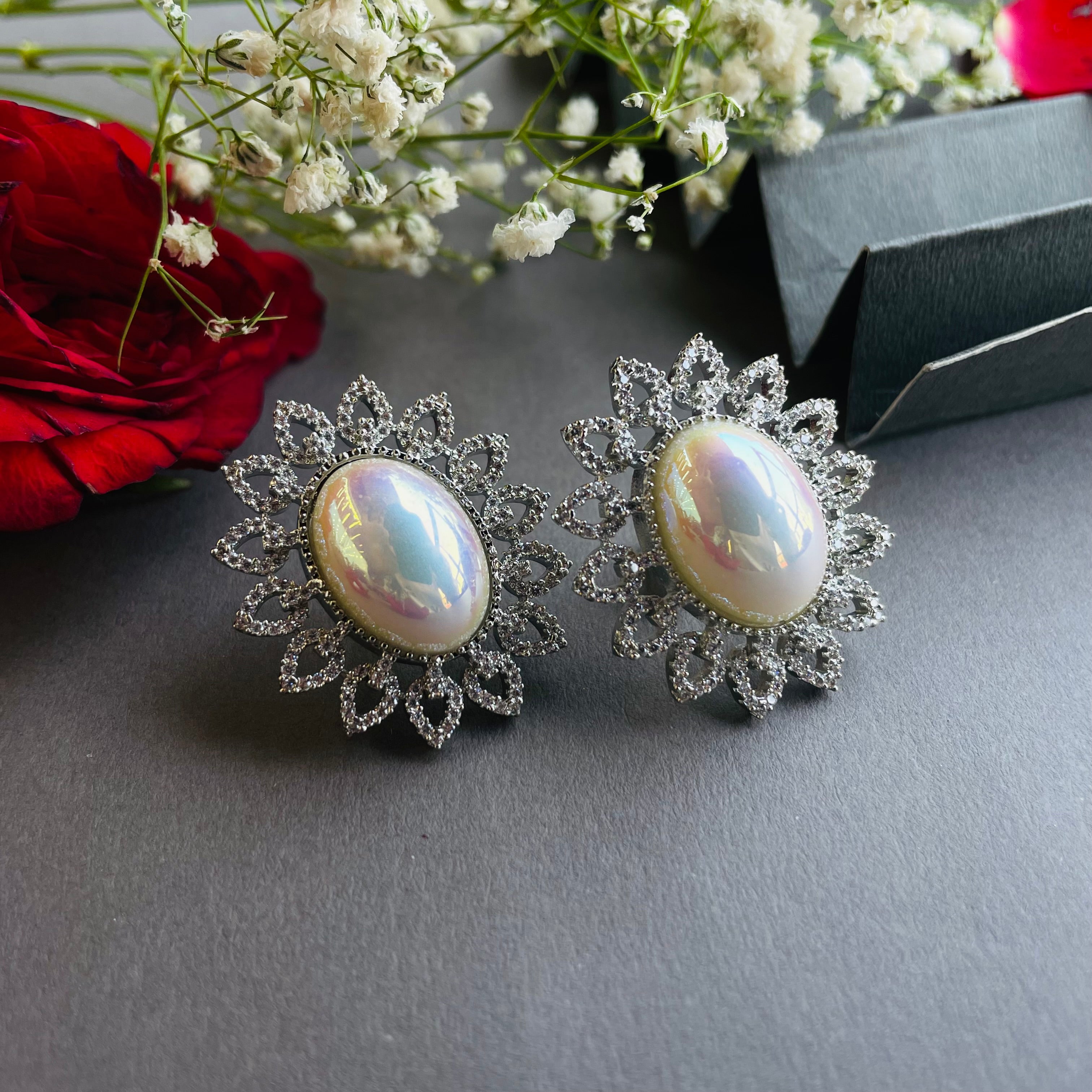 Ad grace pearl studs