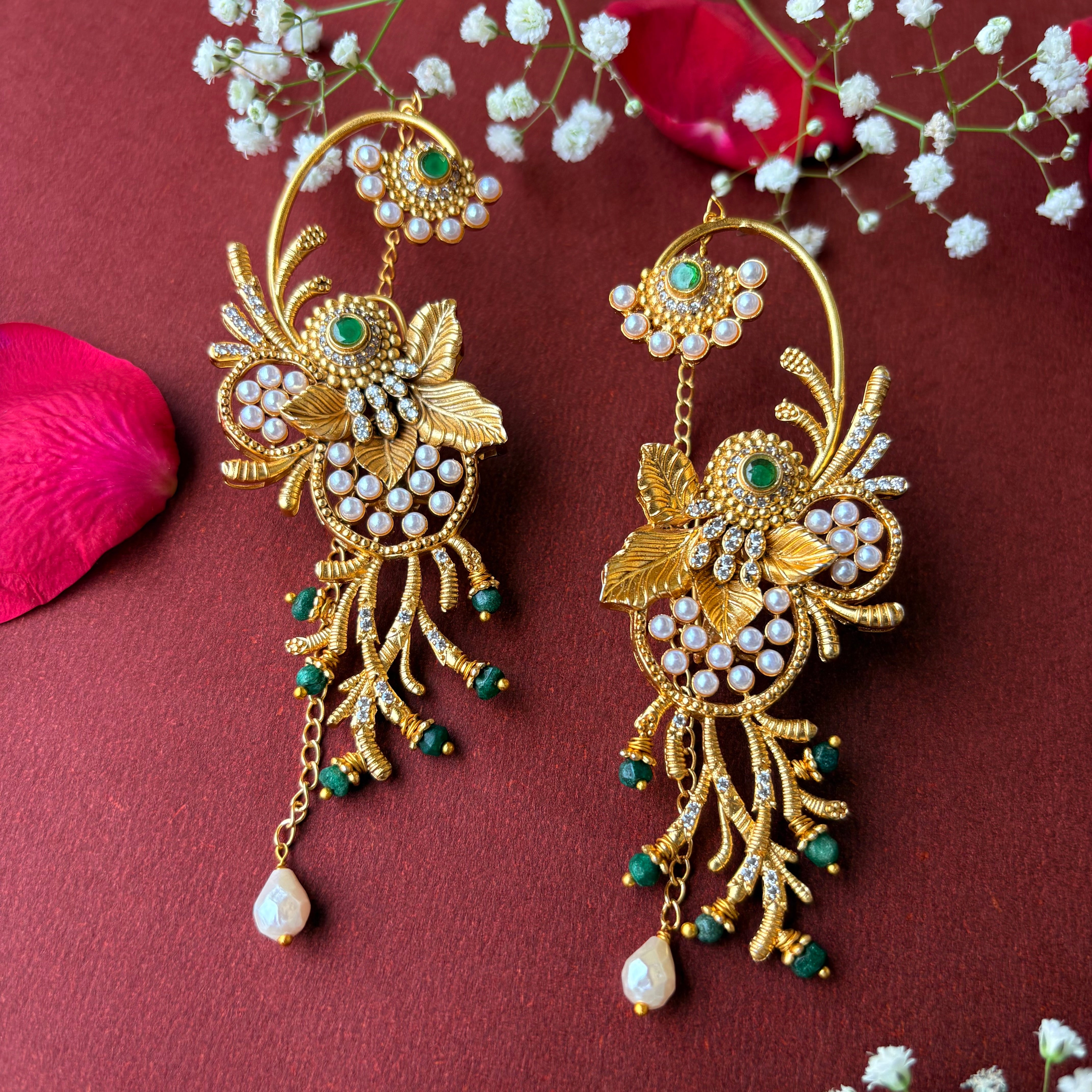 Nayaab Lavanya Earcuff