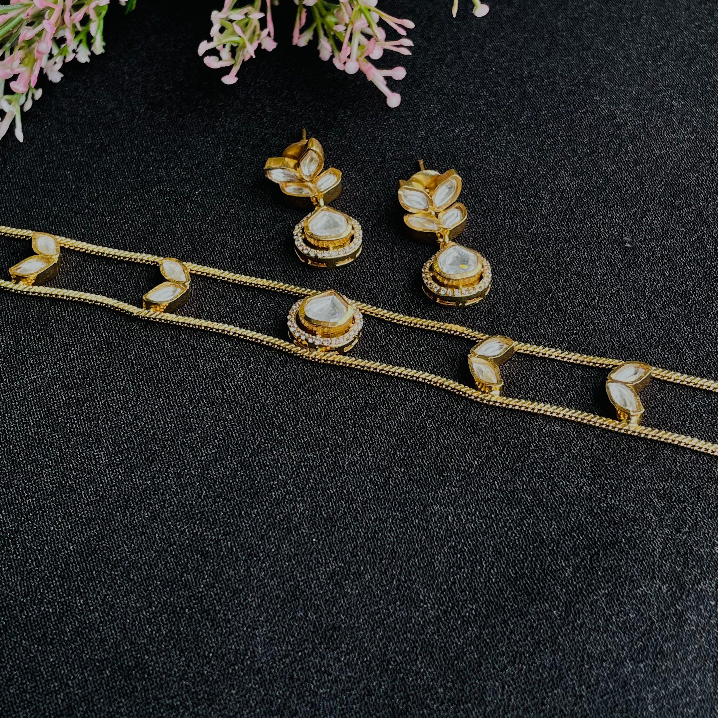 Nayaab Zoya Choker