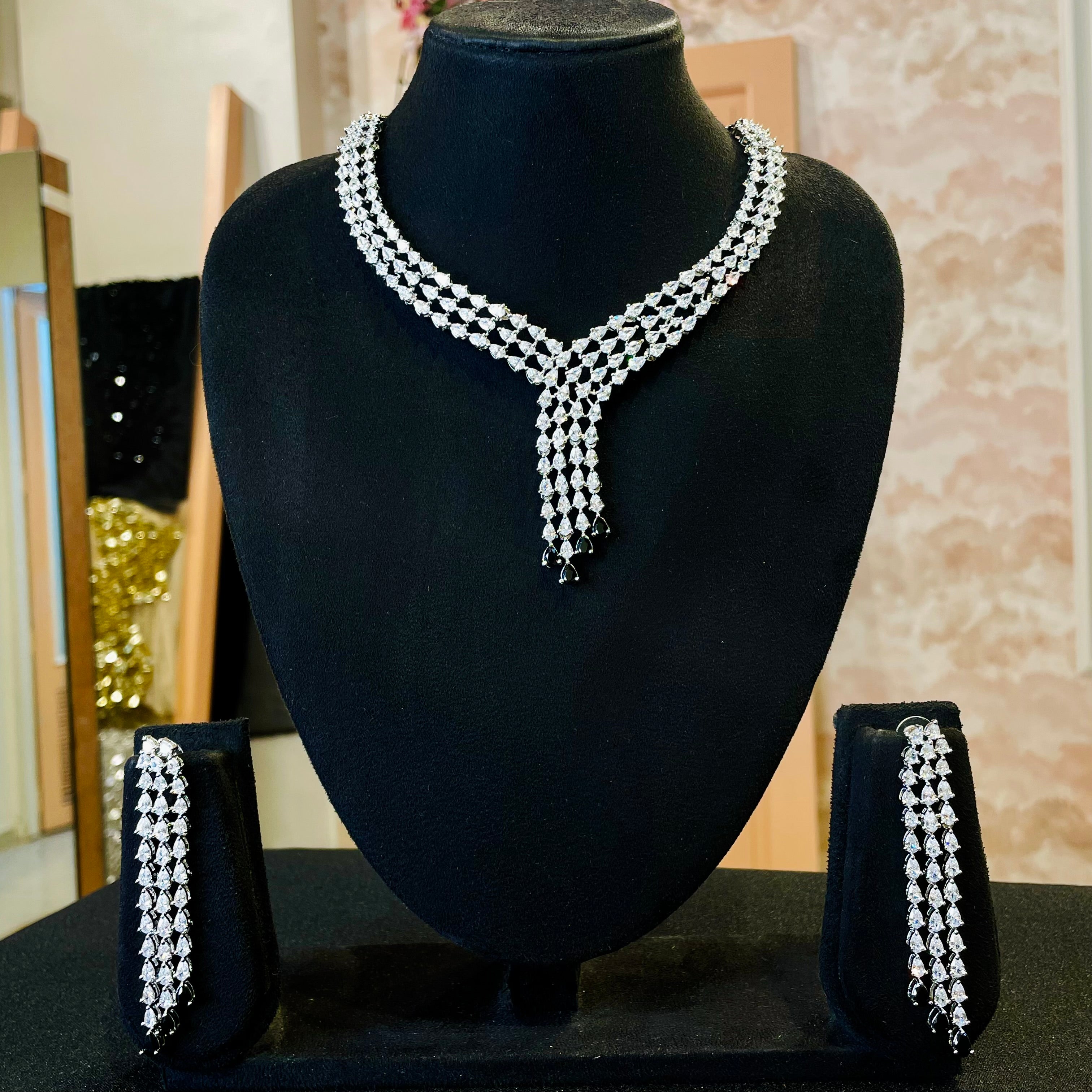 Ad Siya Neckpiece