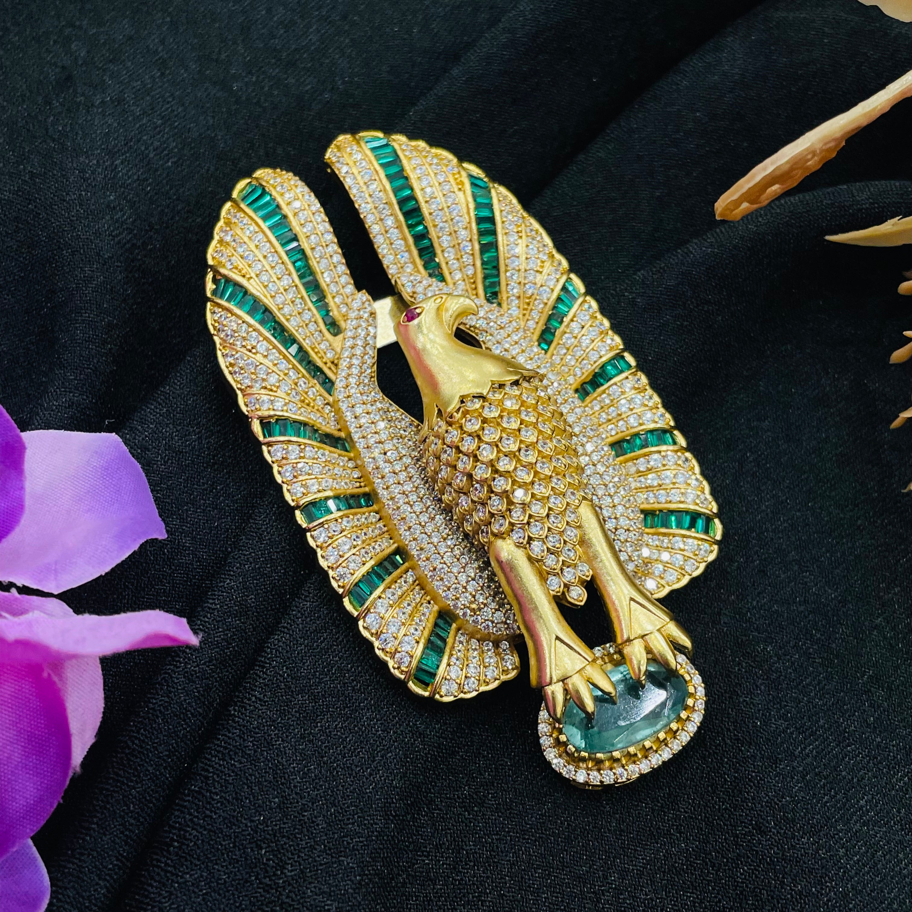 Nayaab Ishana brooch
