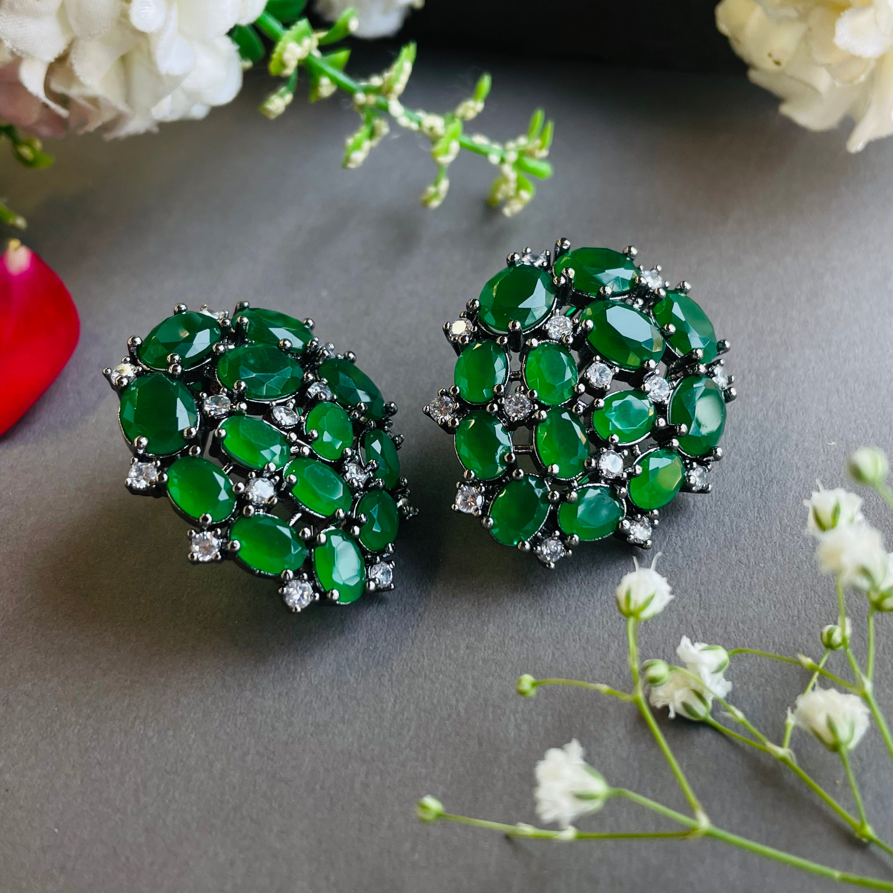 Ad Daphne earrings