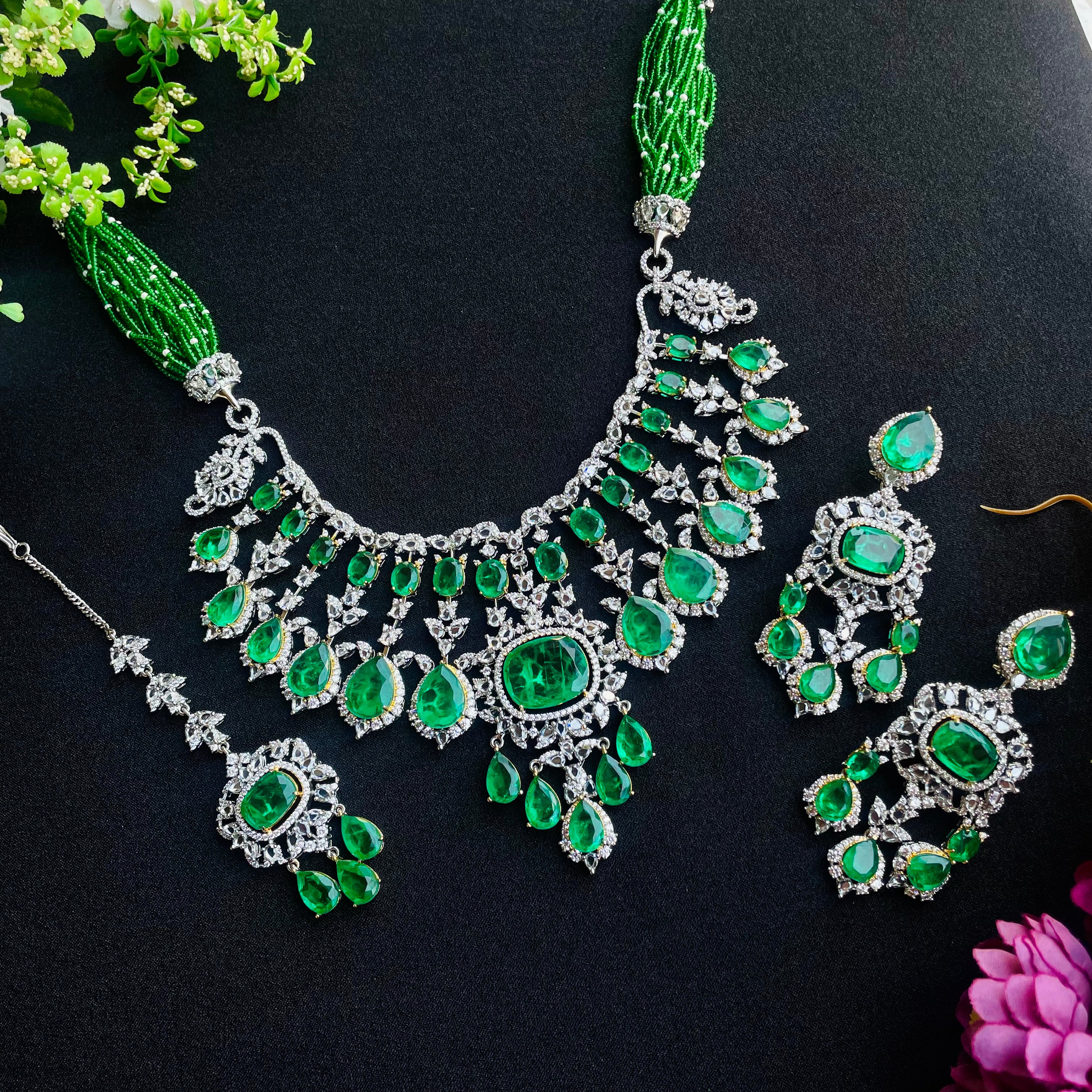 Ad Jesica Neckpiece