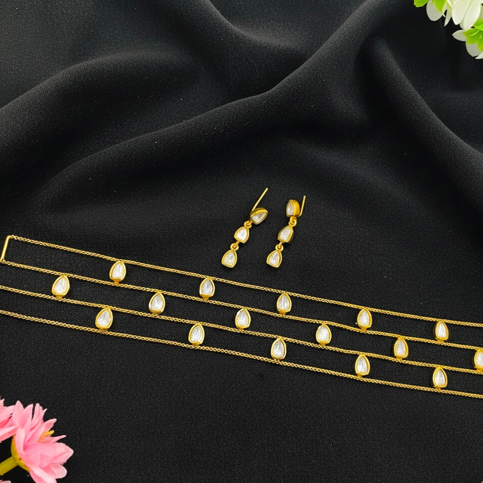 Nayaab Devika Neckpiece