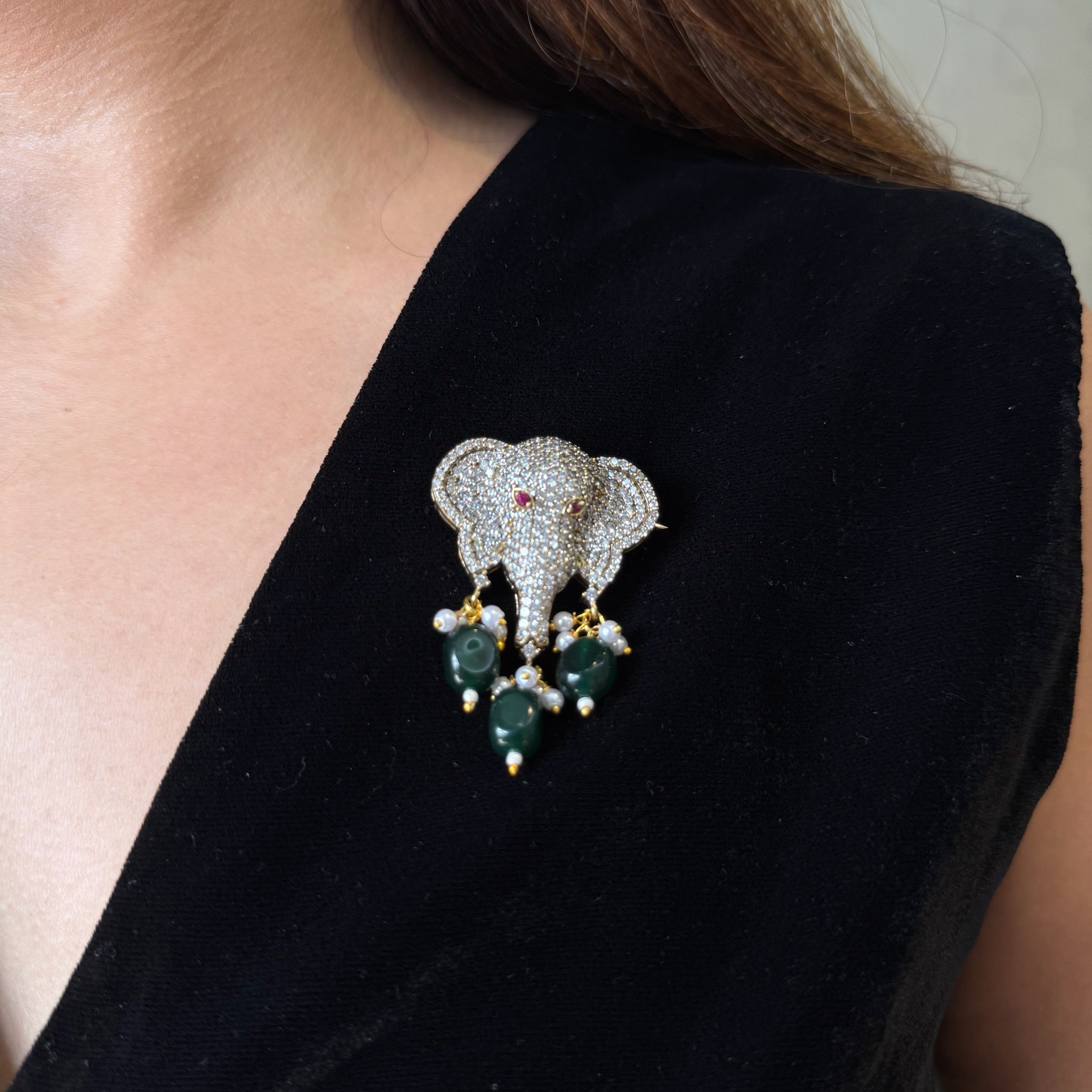 Nayaab Nitara brooch