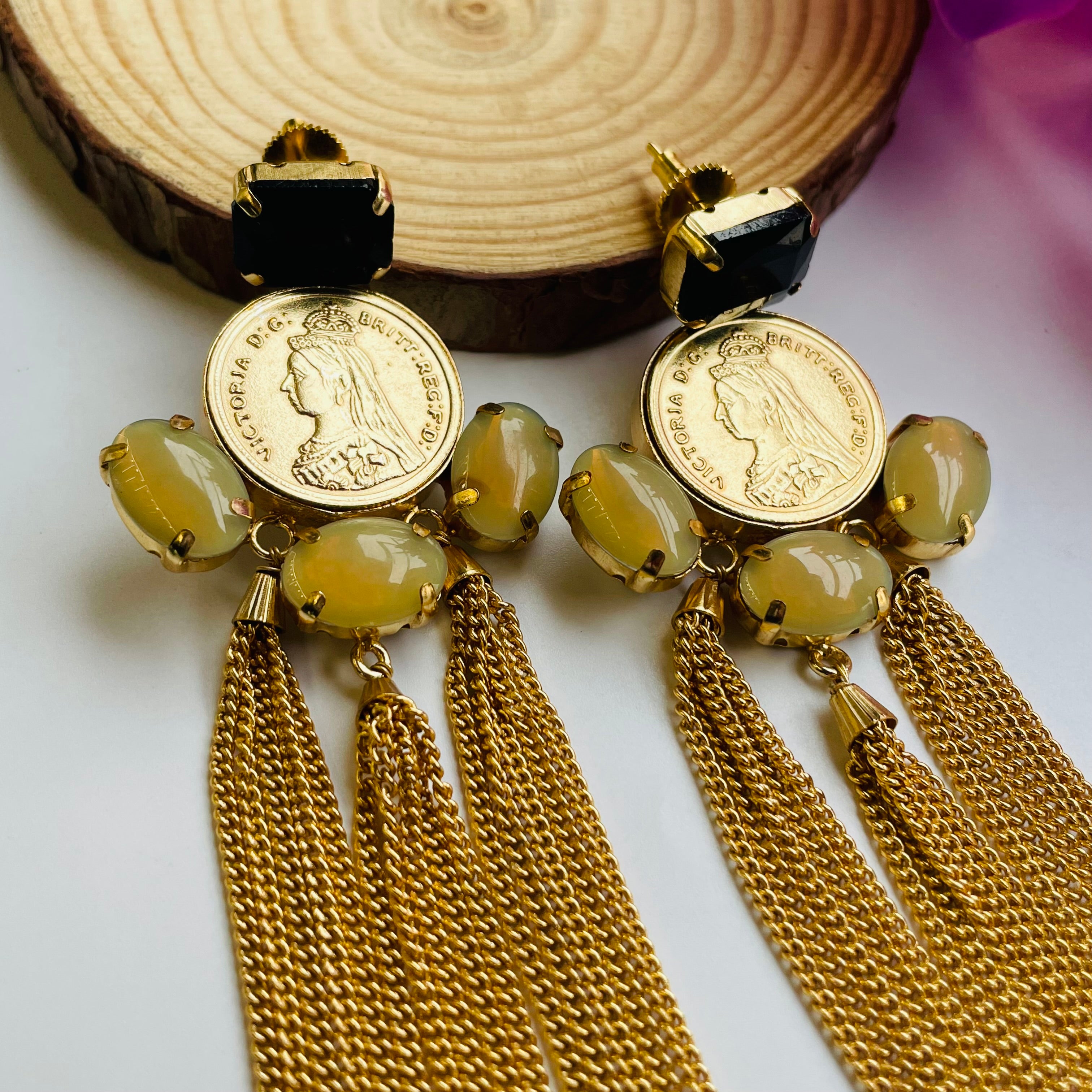 Nayaab Lyra earrings