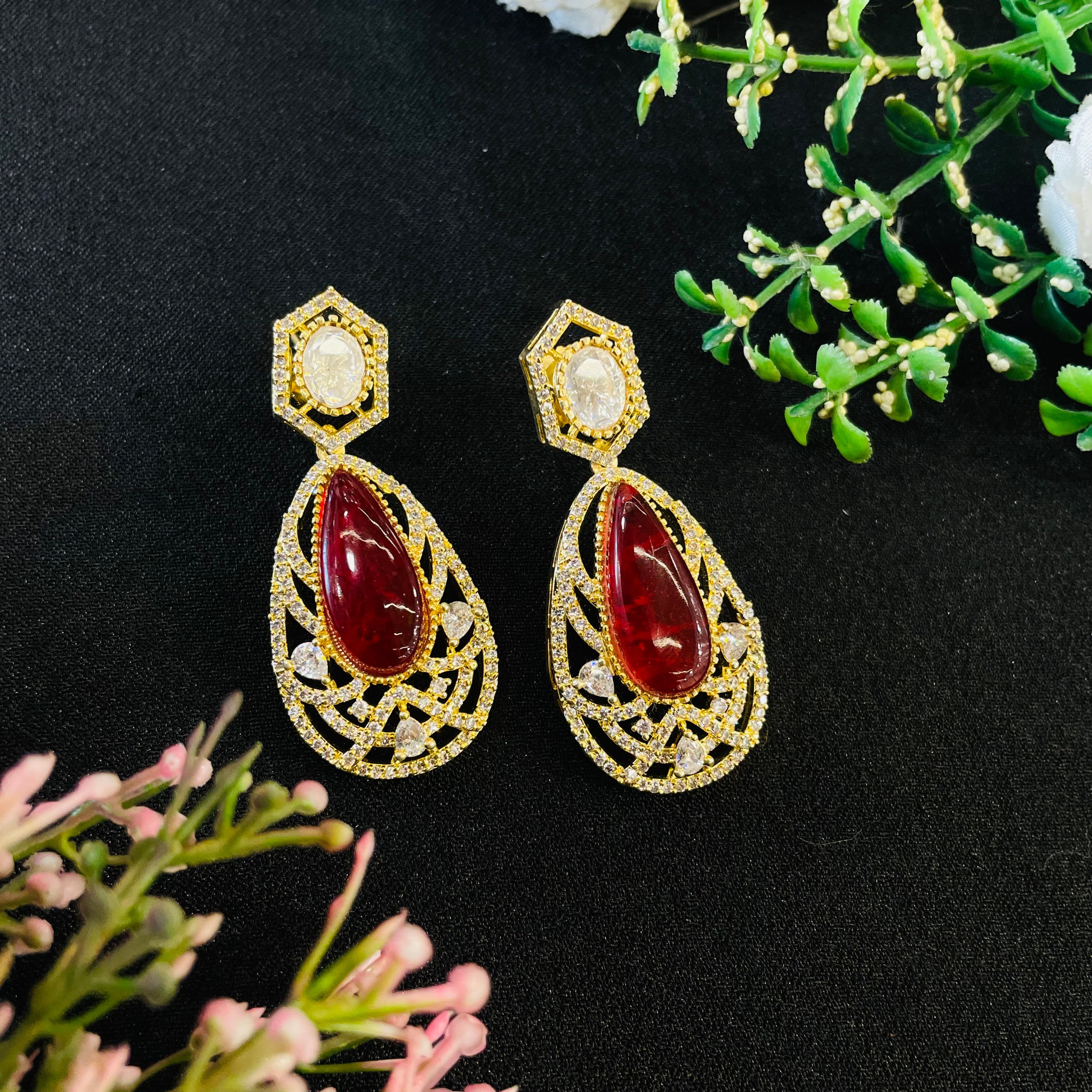 Nayaab Kasvi Earrings
