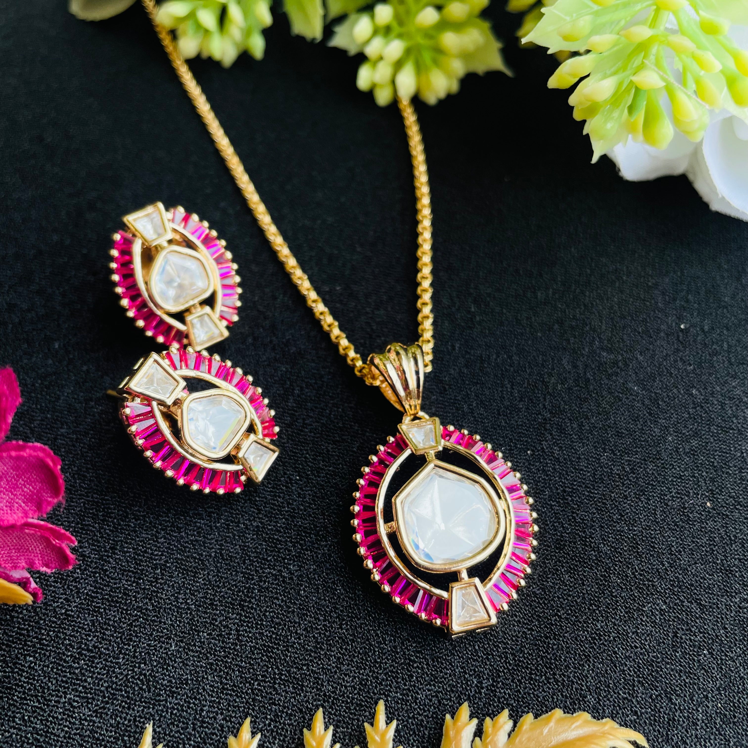 Nayaab Anika Polki Pendant