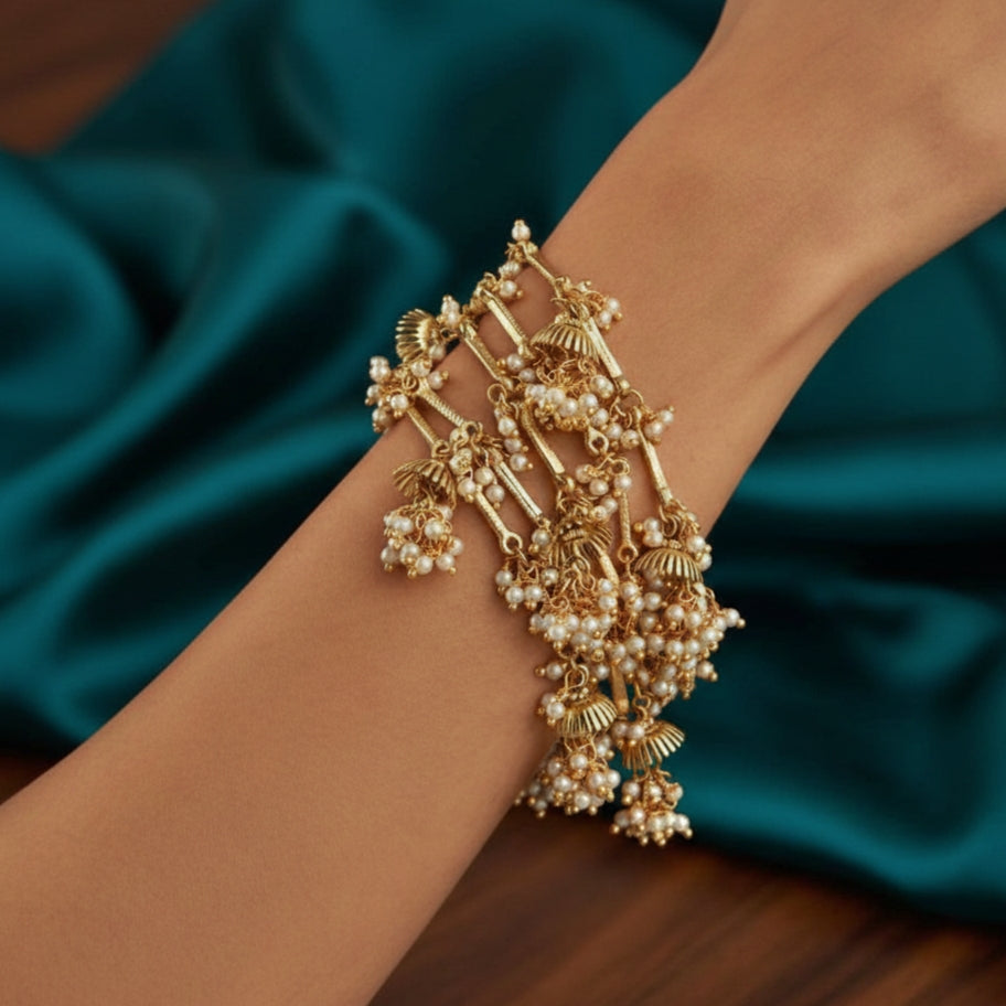 Nayaab ghungru bracelet